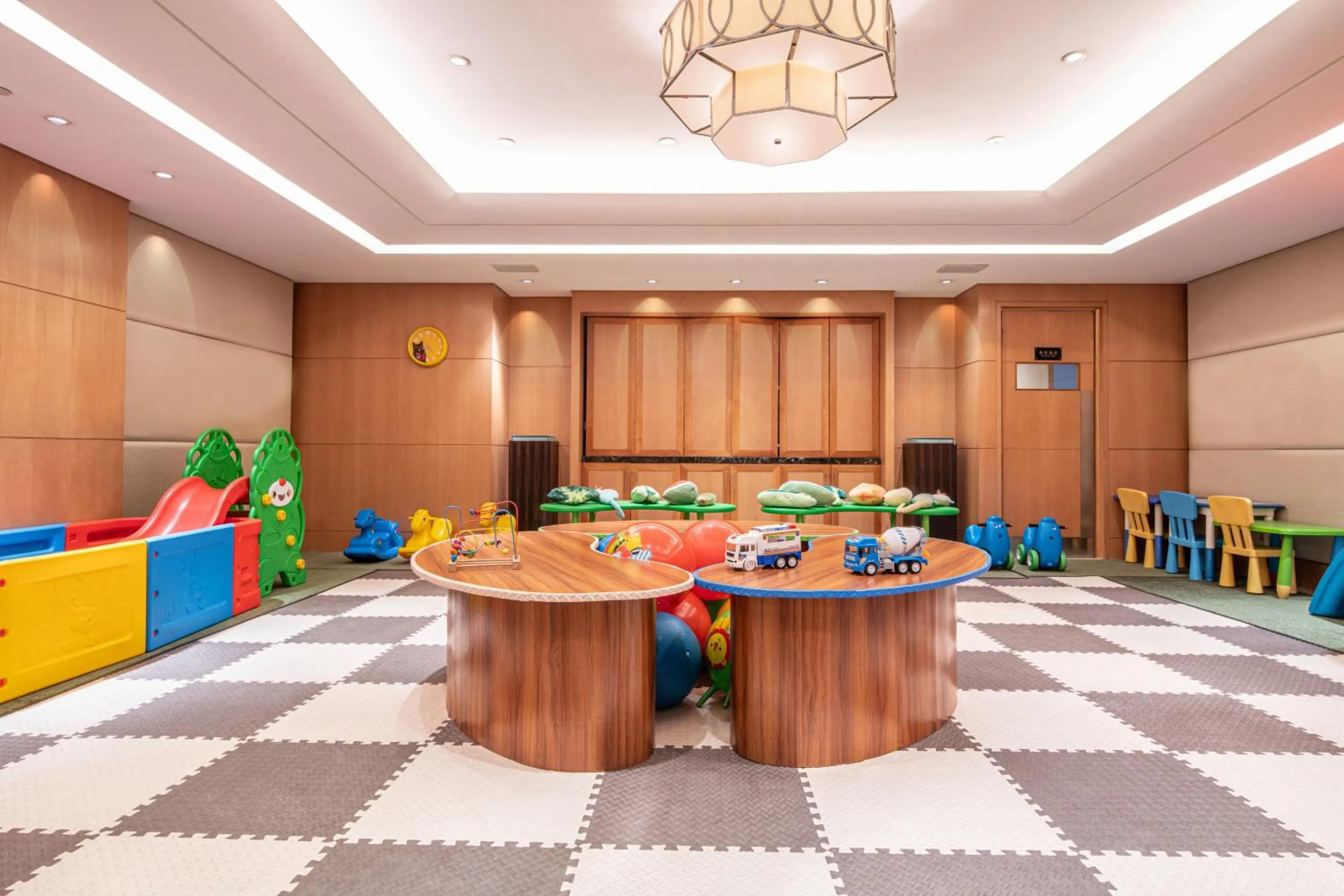 Qingdao Seaview Garden Hotel