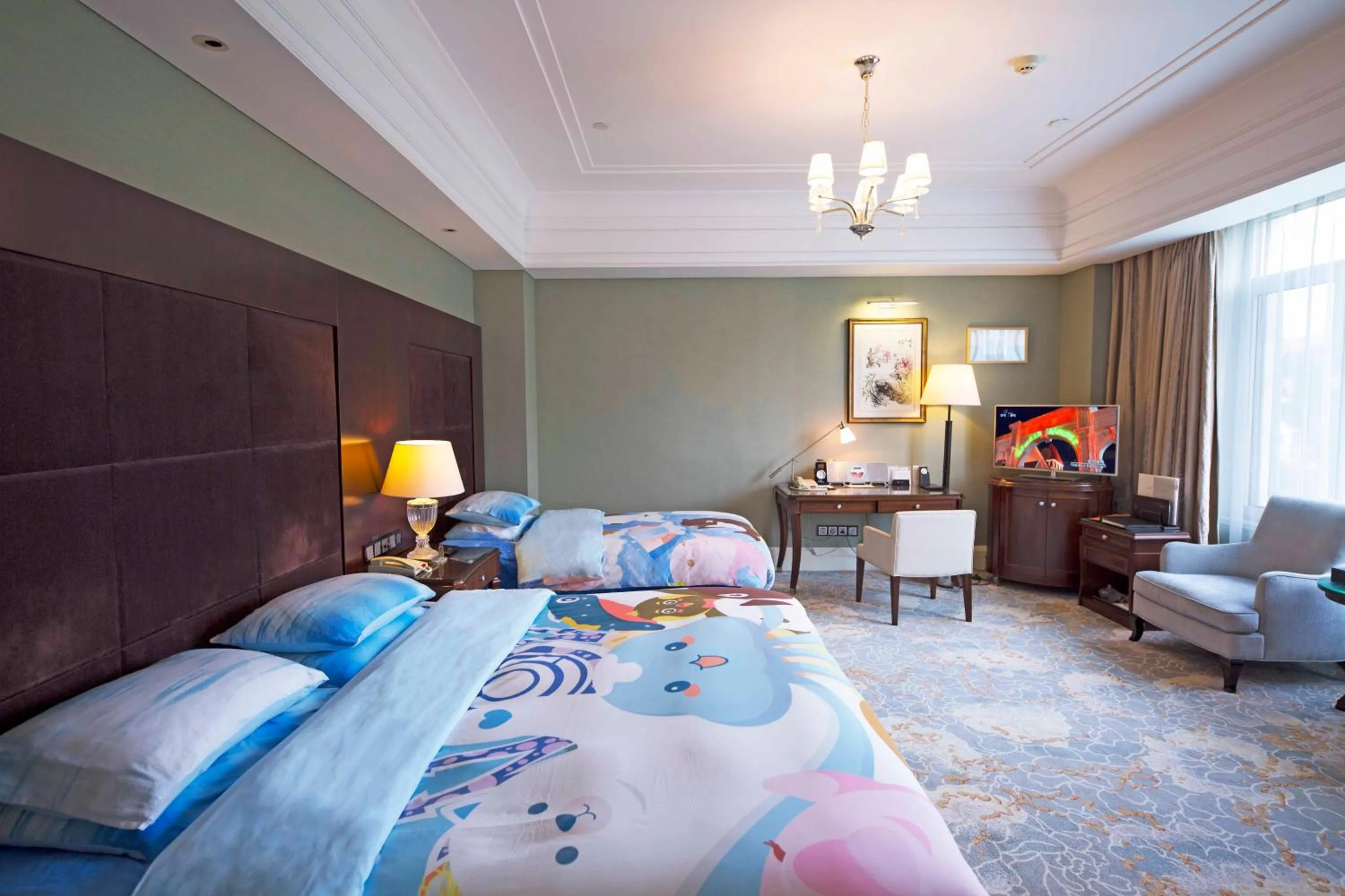 Bed in Qingdao Seaview Garden Hotel