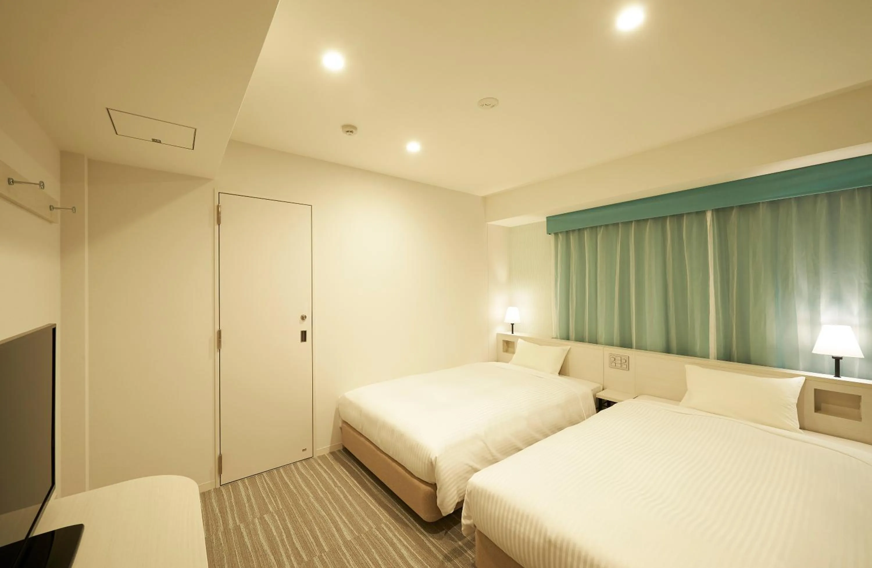 Photo of the whole room, Bed in Sotetsu Fresa Inn Ginza Sanchome