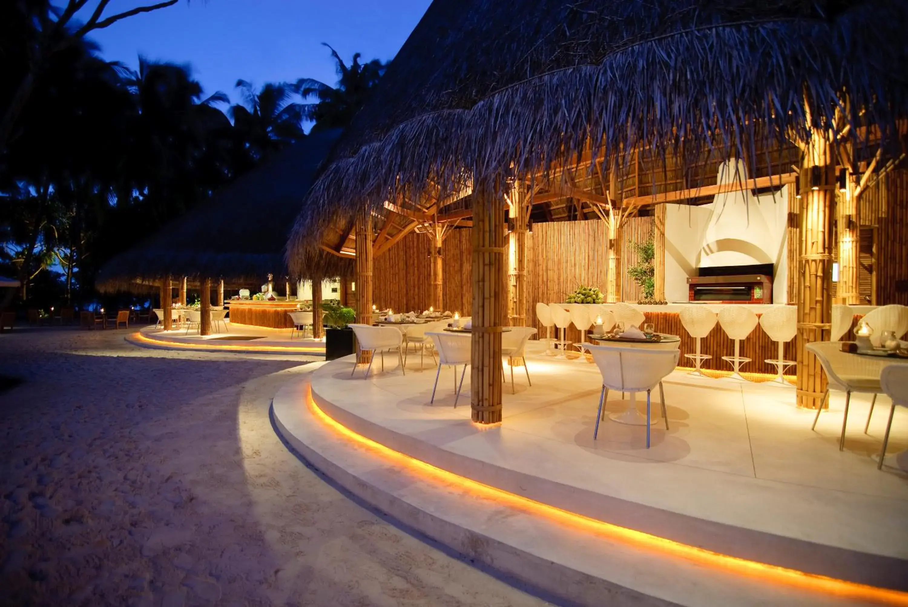 Restaurant/places to eat in Kuramathi Maldives Restaurant/places to eat in Kuramathi Maldives