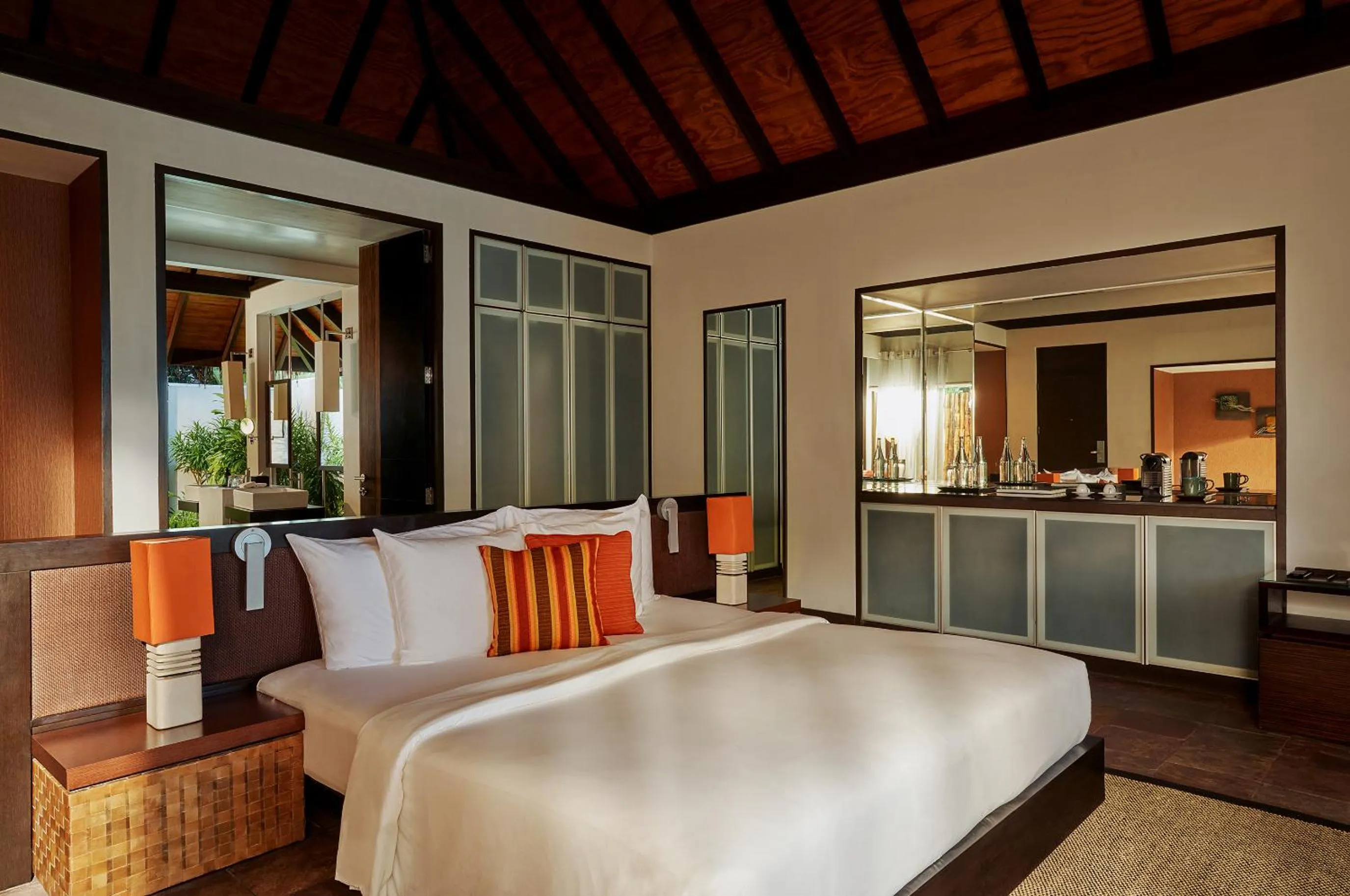 Bed in Velassaru Maldives