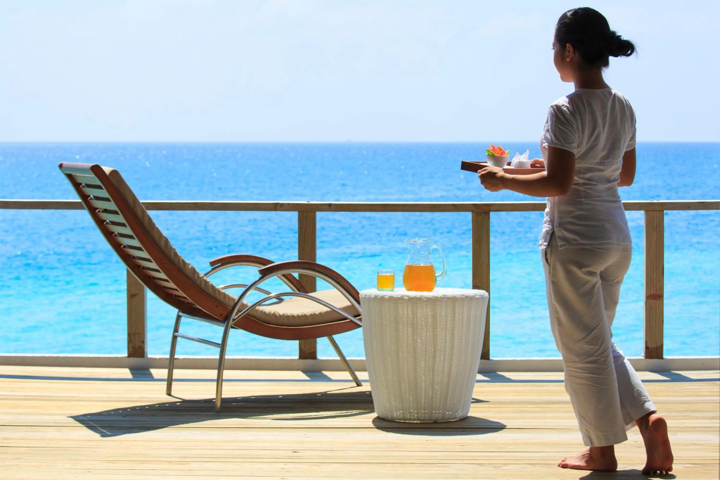 Restaurant/places to eat in Velassaru Maldives