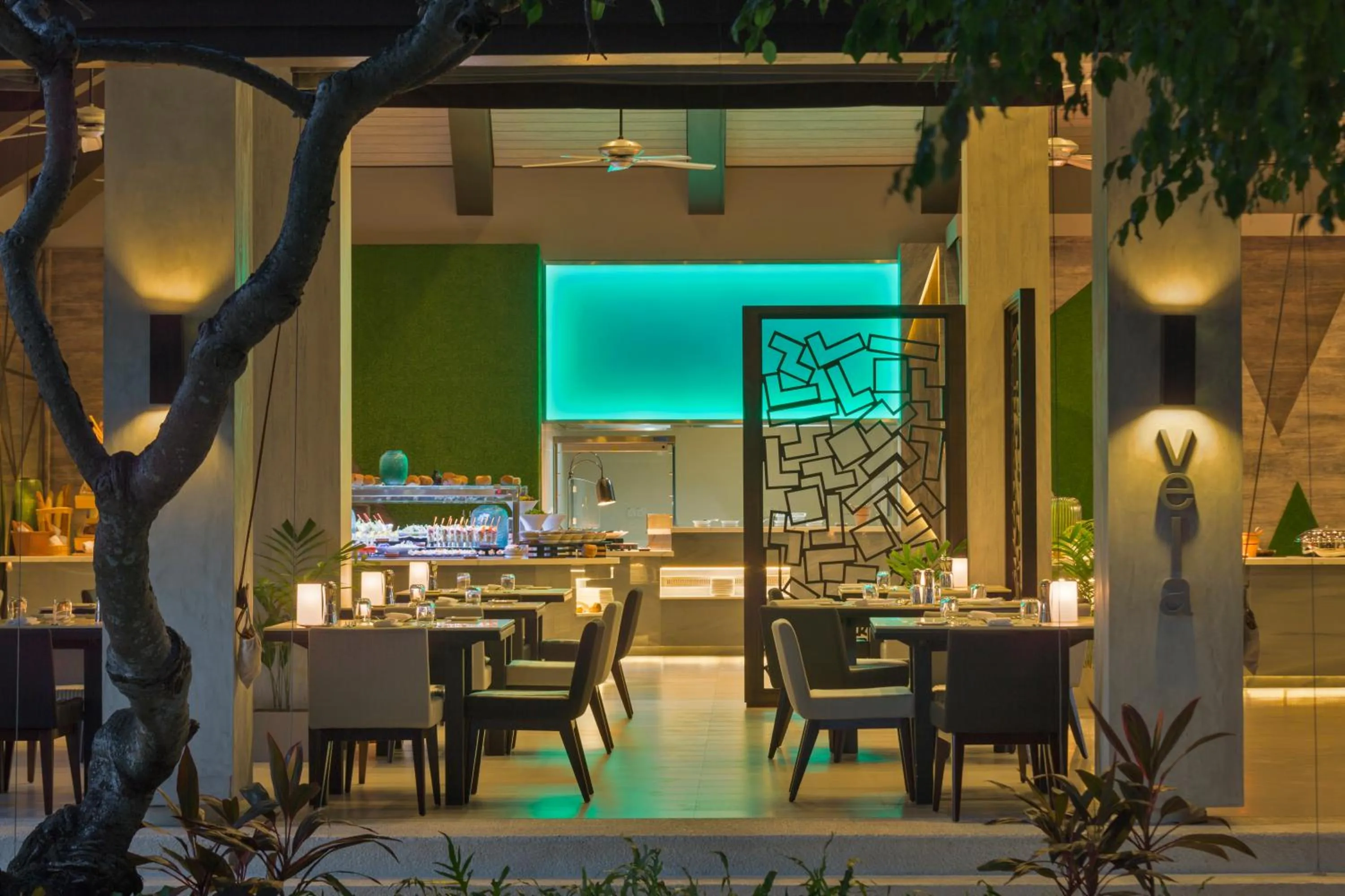 Dining area in Velassaru Maldives