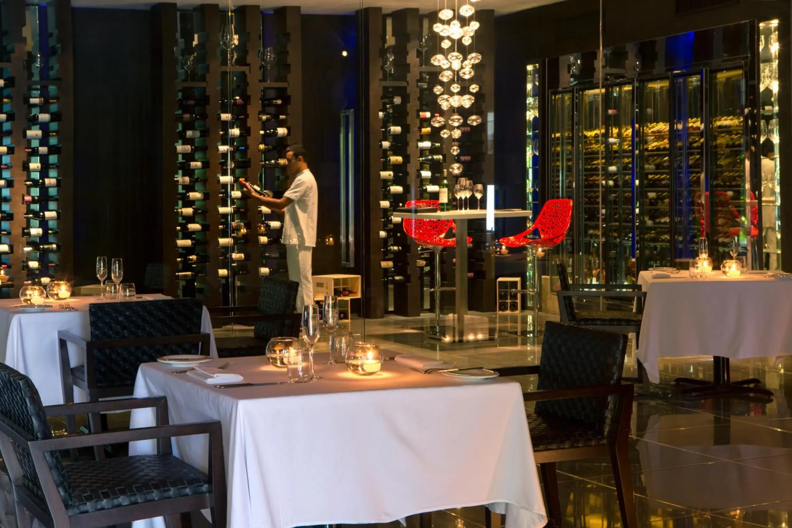 Restaurant/places to eat in Velassaru Maldives Restaurant/places to eat in Velassaru Maldives