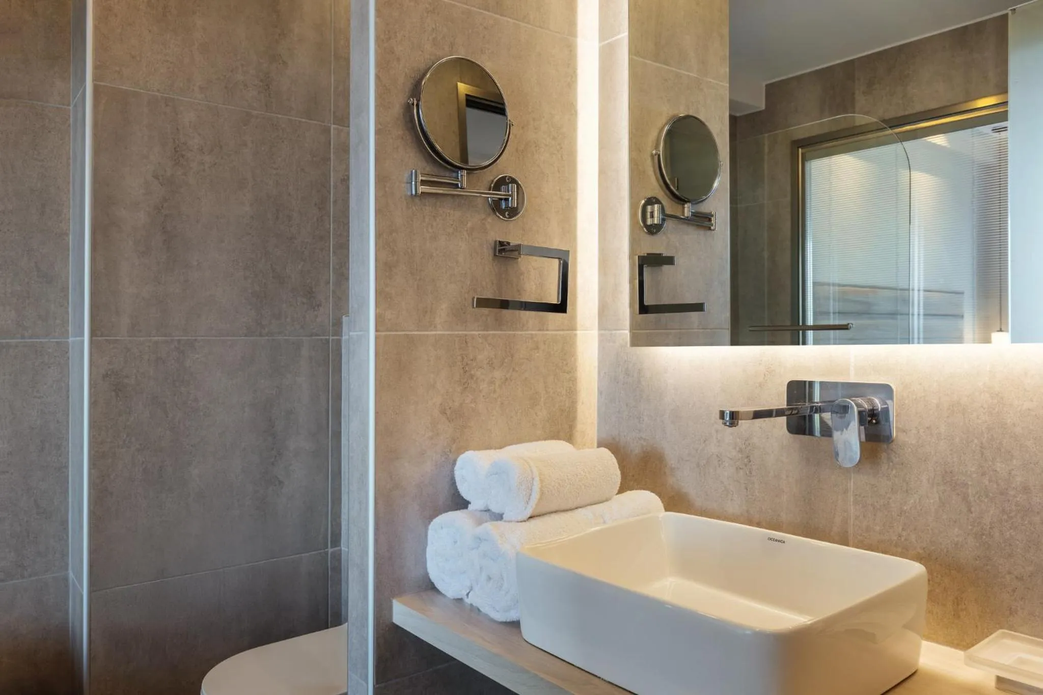 Toilet in Alexandra Beach Resort & Spa