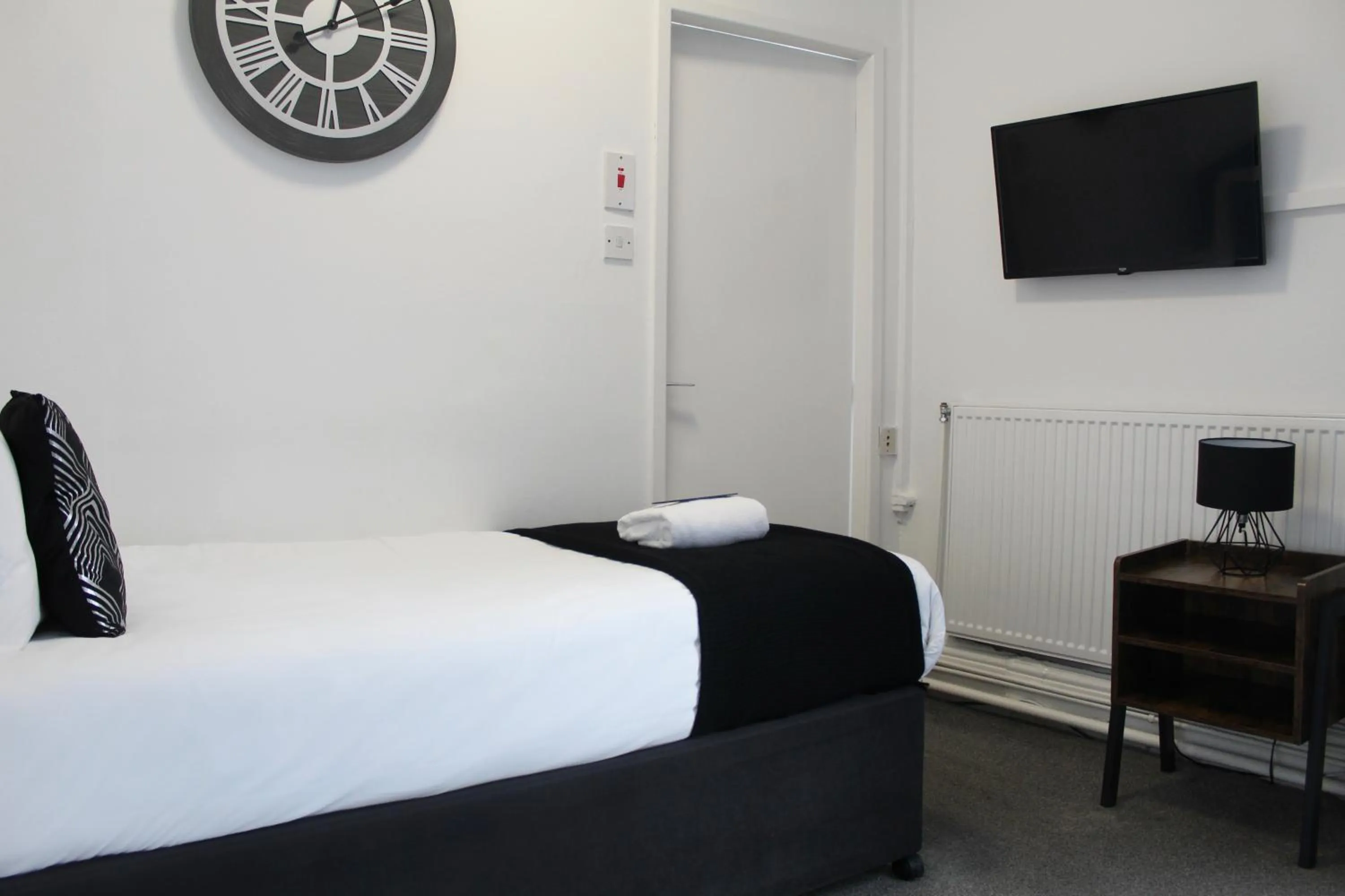 Bed in Mitre Hotel Manchester City Centre