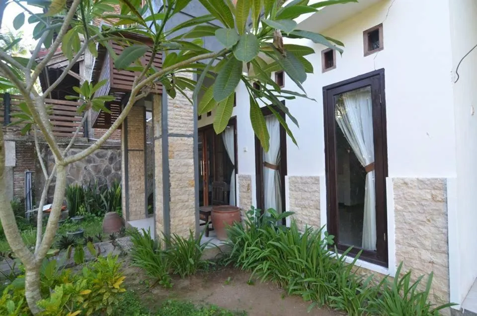 Puri Itoma Bungalows