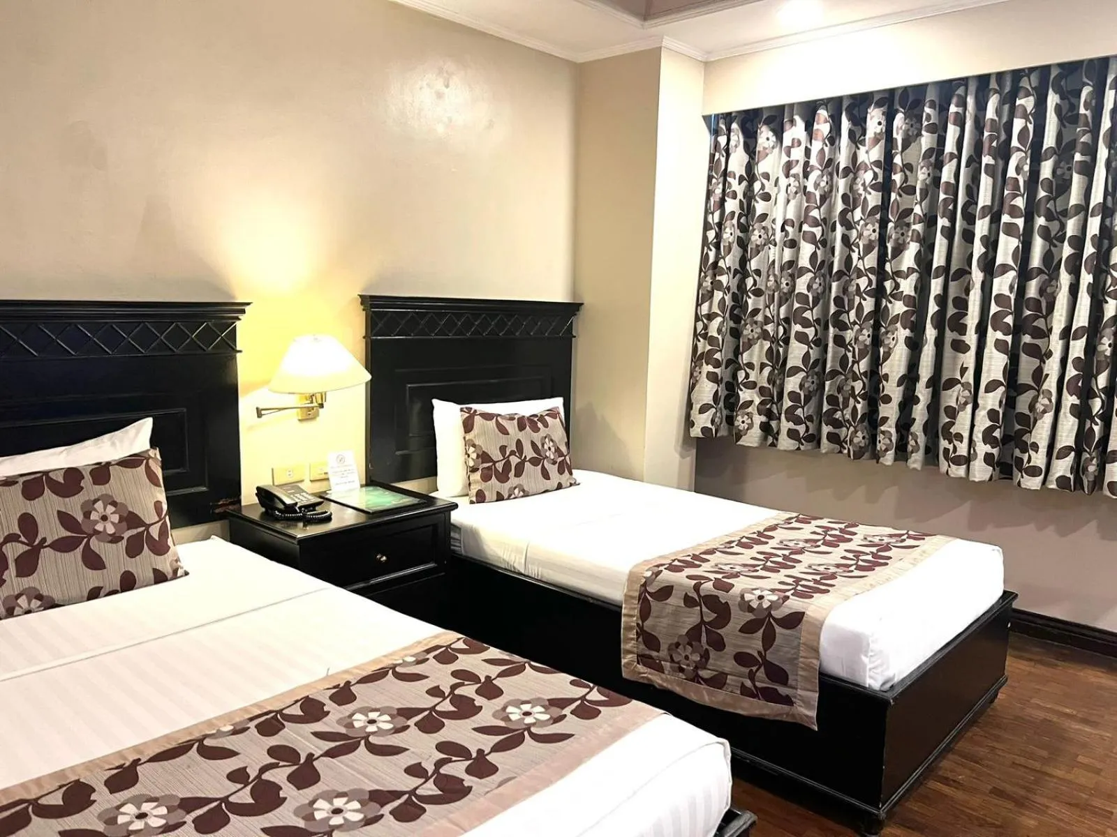 Bed in El Cielito Inn - Sta. Rosa