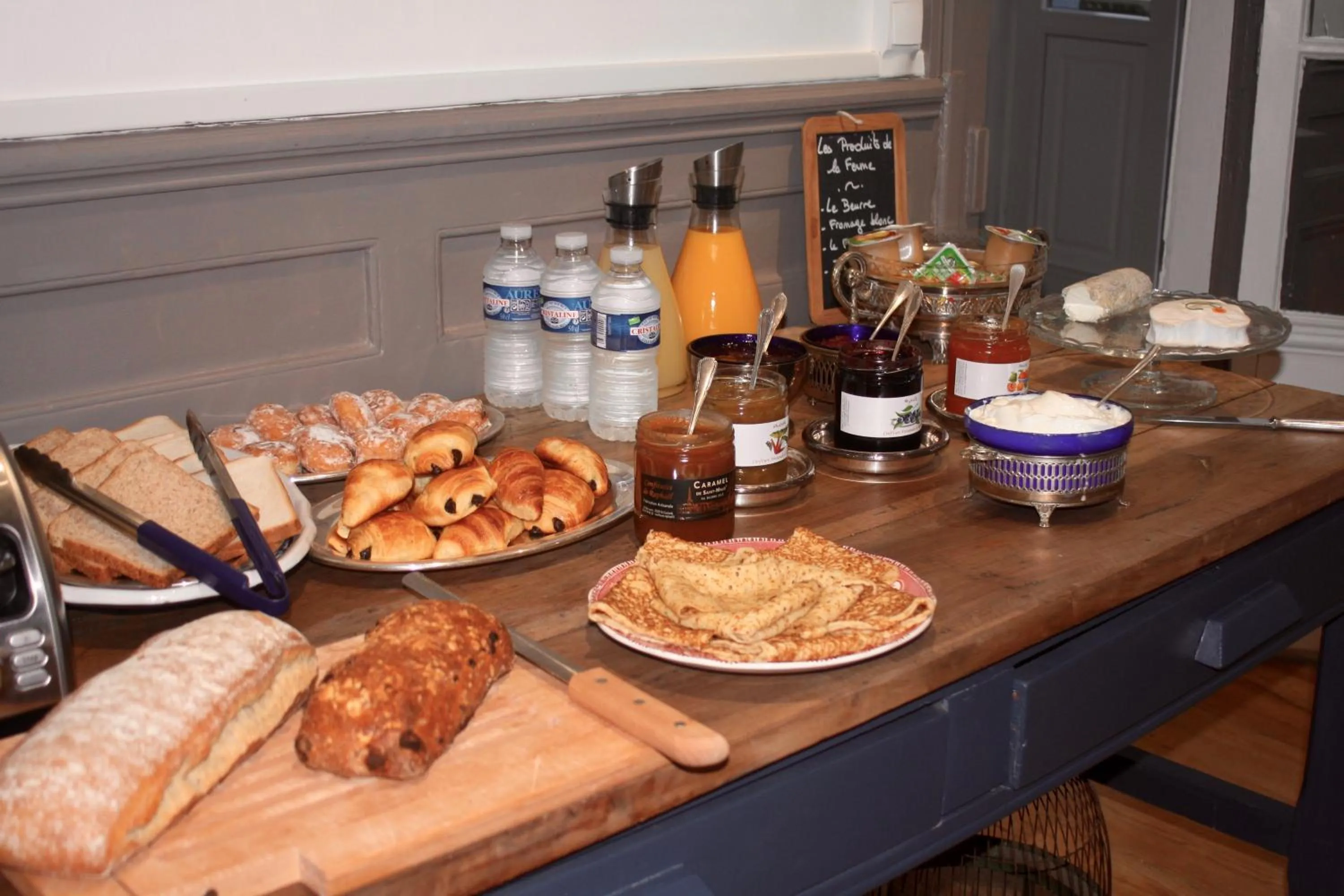 Food in La Maison de la Plage