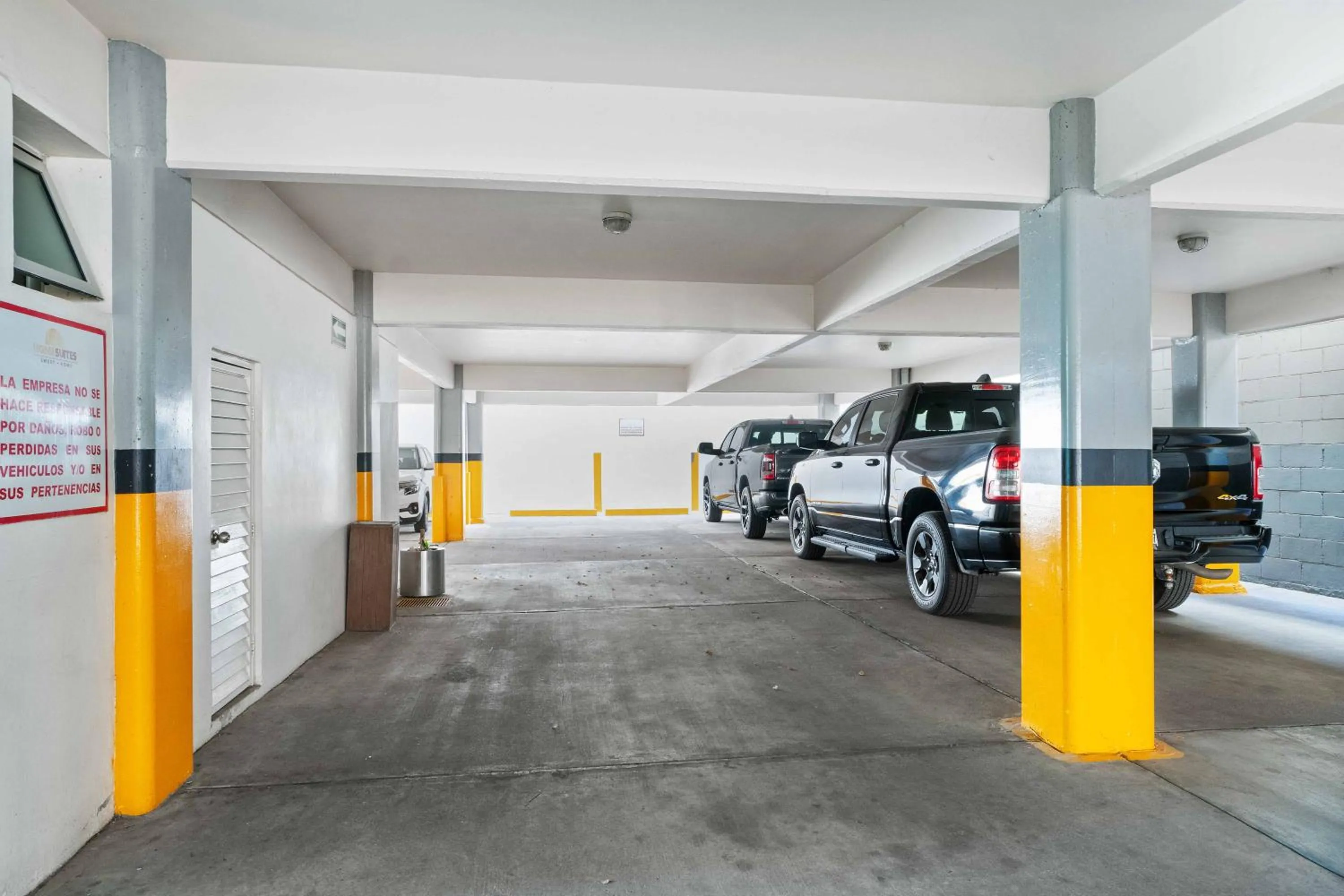 Parking in Homesuites Zaragoza