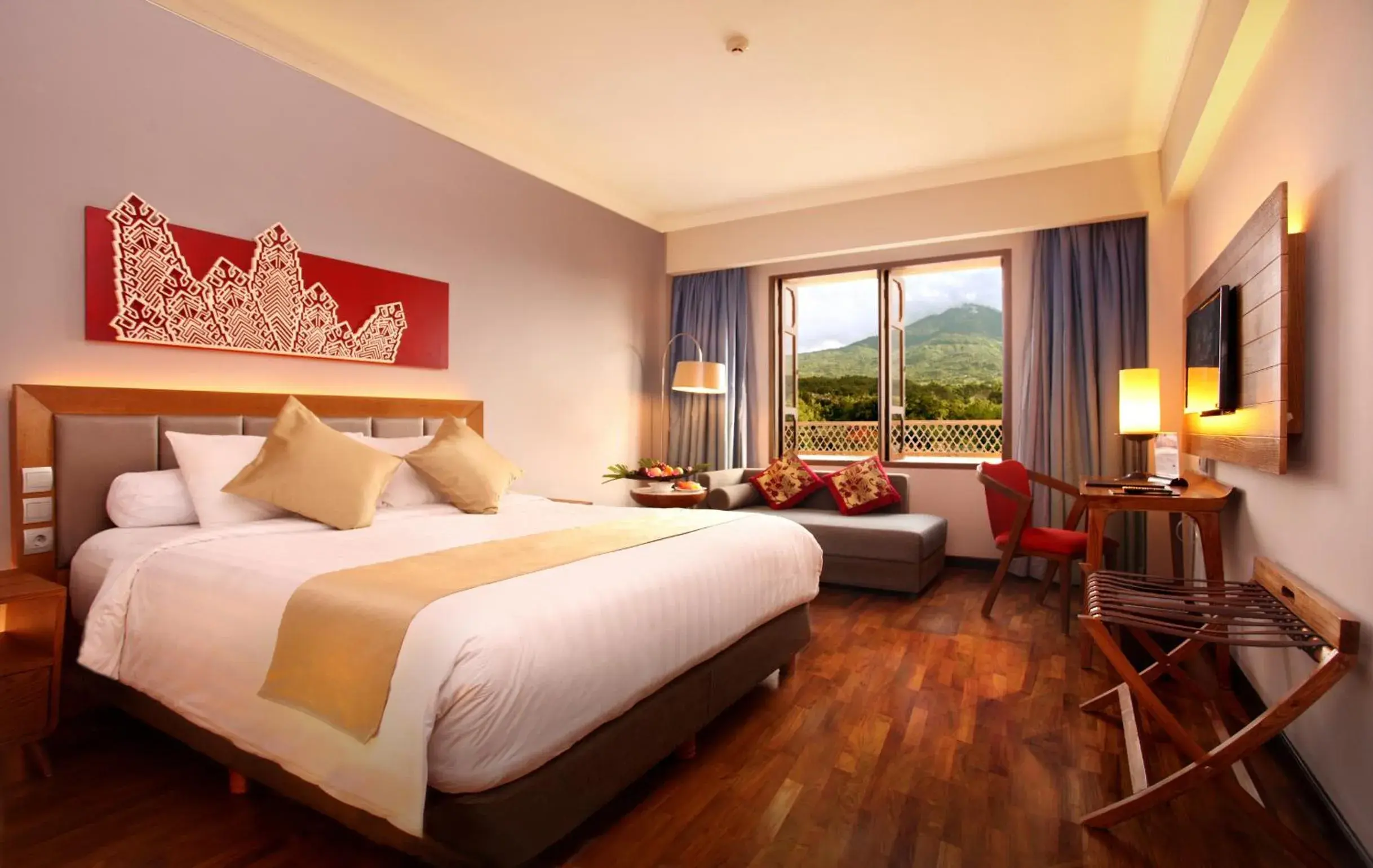 Deluxe Double Room in Novotel Bukittinggi Deluxe Double Room in Novotel Bukittinggi