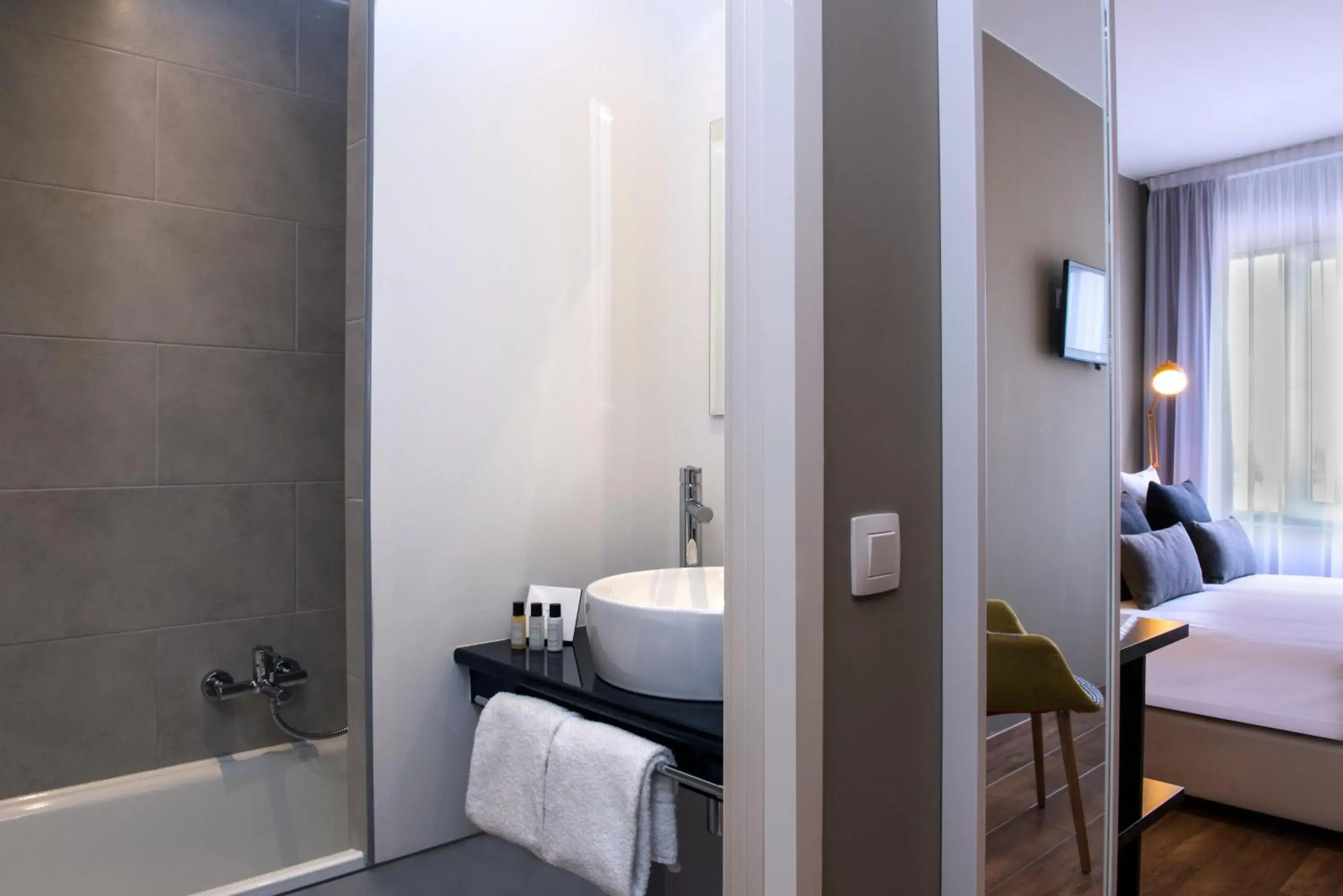 Photo of the whole room, Bathroom in Tryp By Wyndham Antwerp