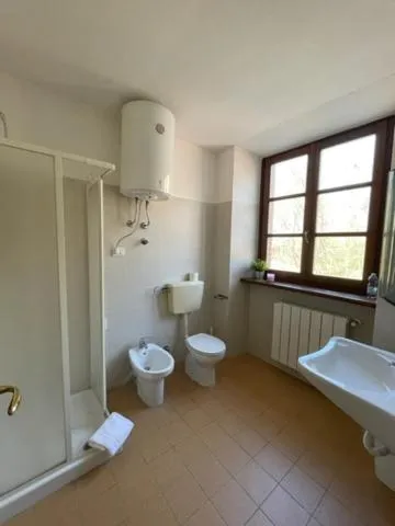 Bathroom in Foresteria La Rubbianetta