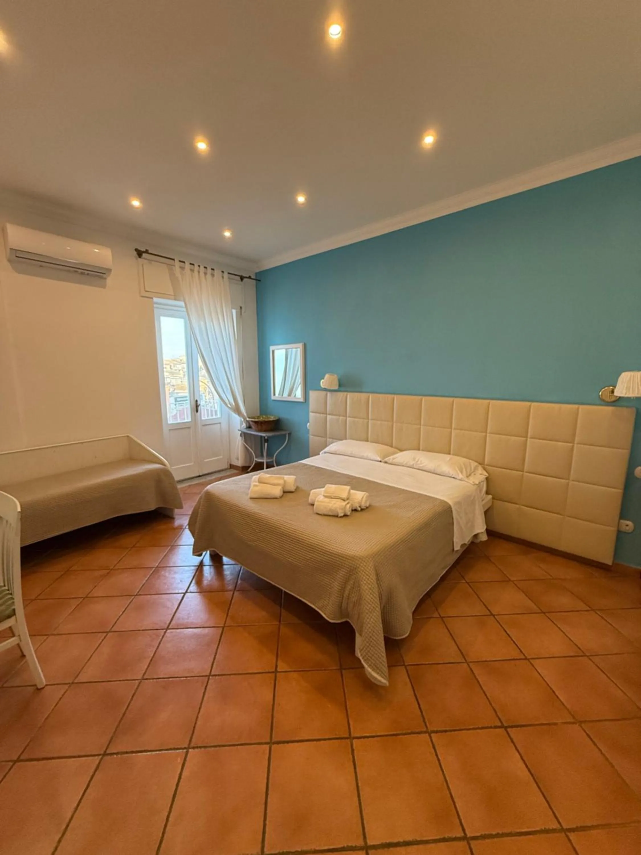Photo of the whole room in Tropea Boutique Hotel