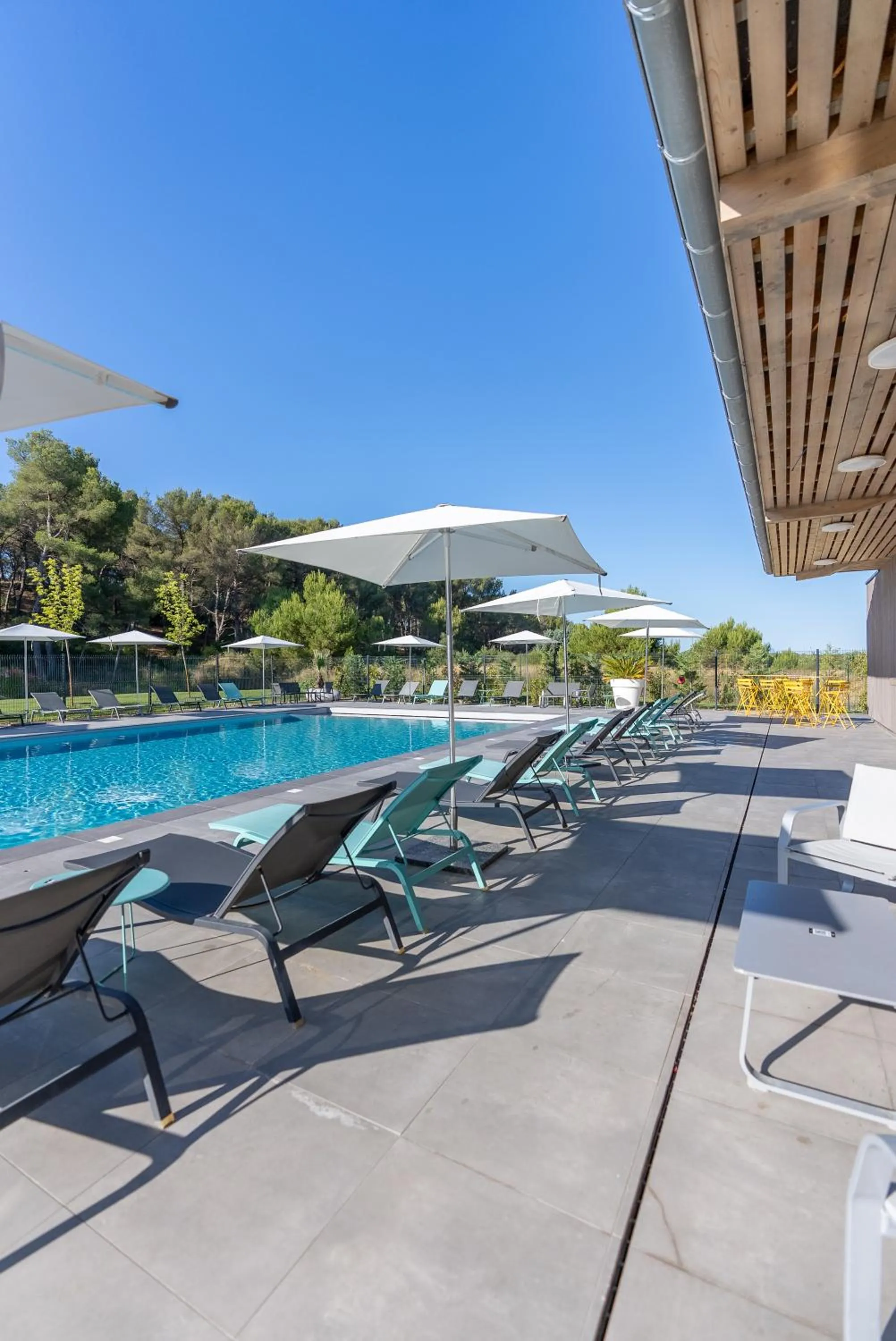 Swimming pool in Kyriad Résidence Cabriès - Plan de Campagne