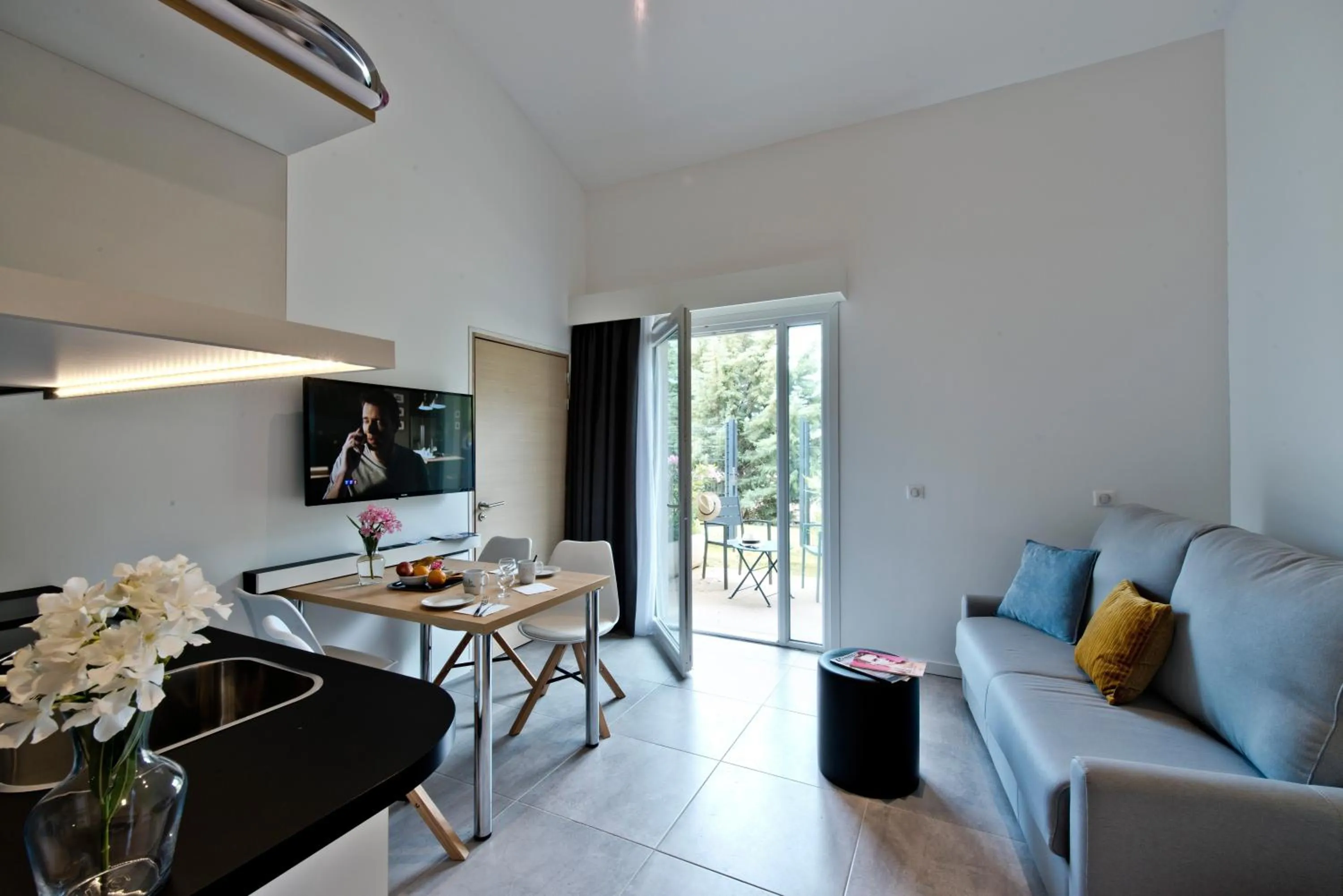 Living room in Kyriad Résidence Cabriès - Plan de Campagne