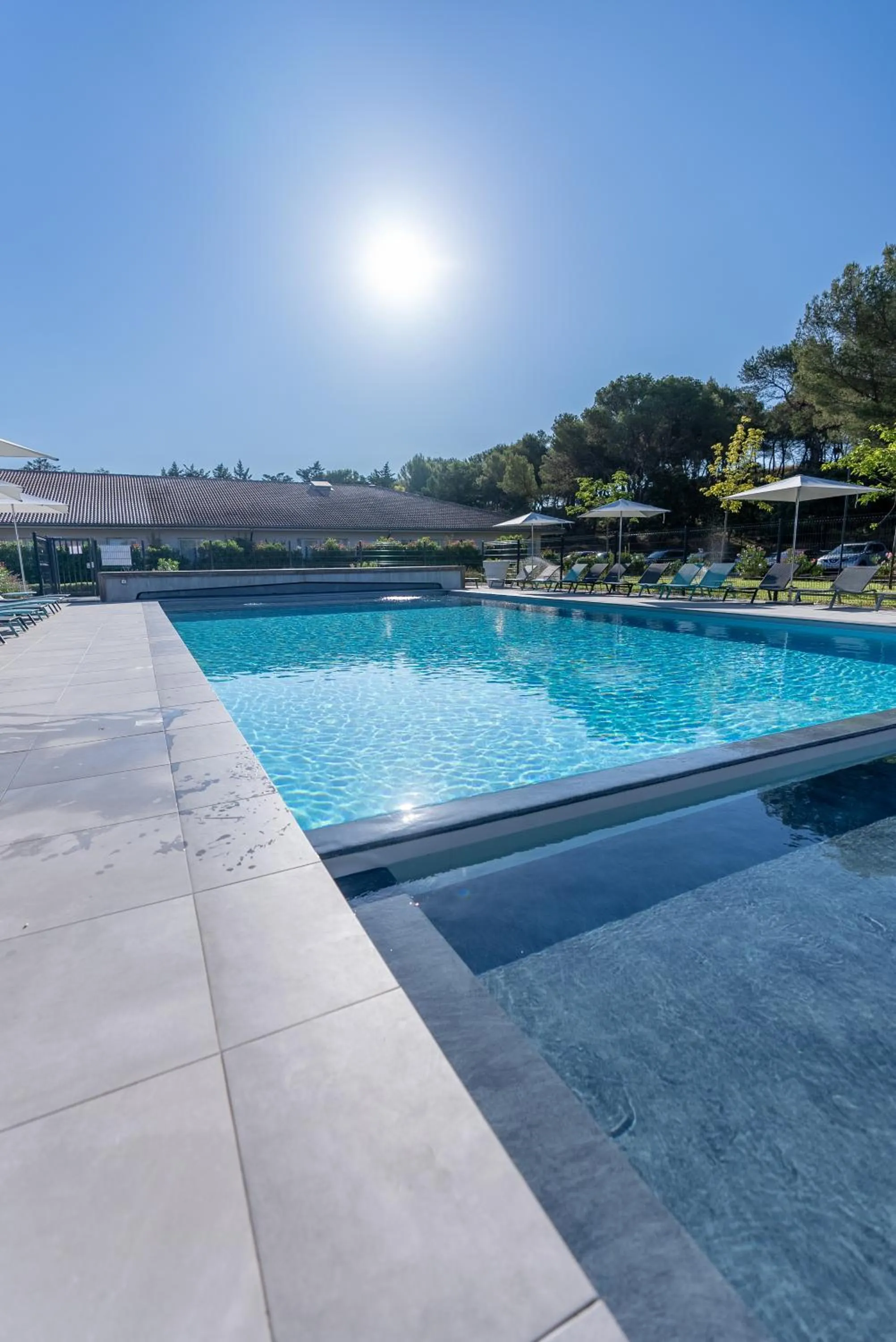 Swimming pool in Kyriad Résidence Cabriès - Plan de Campagne