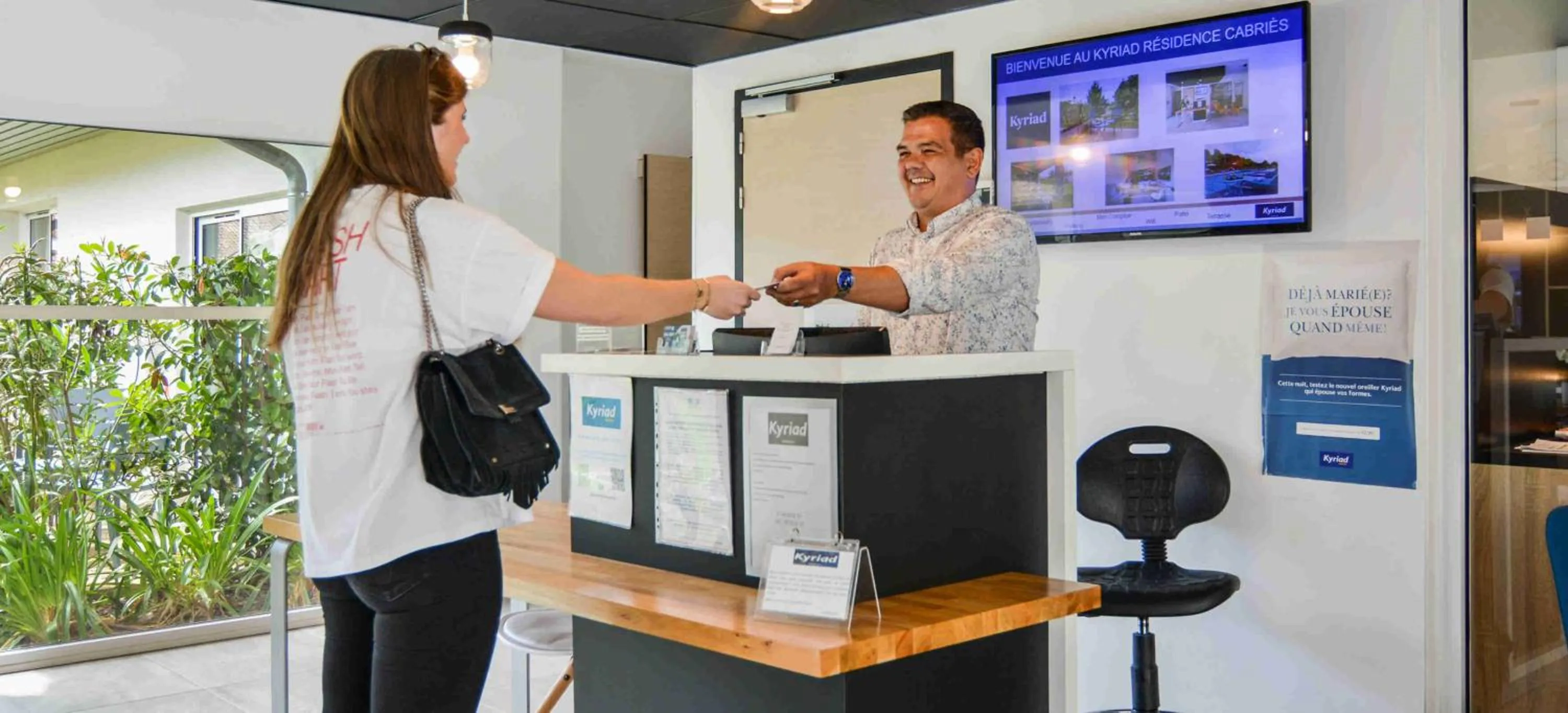 Lobby or reception in Kyriad Résidence Cabriès - Plan de Campagne