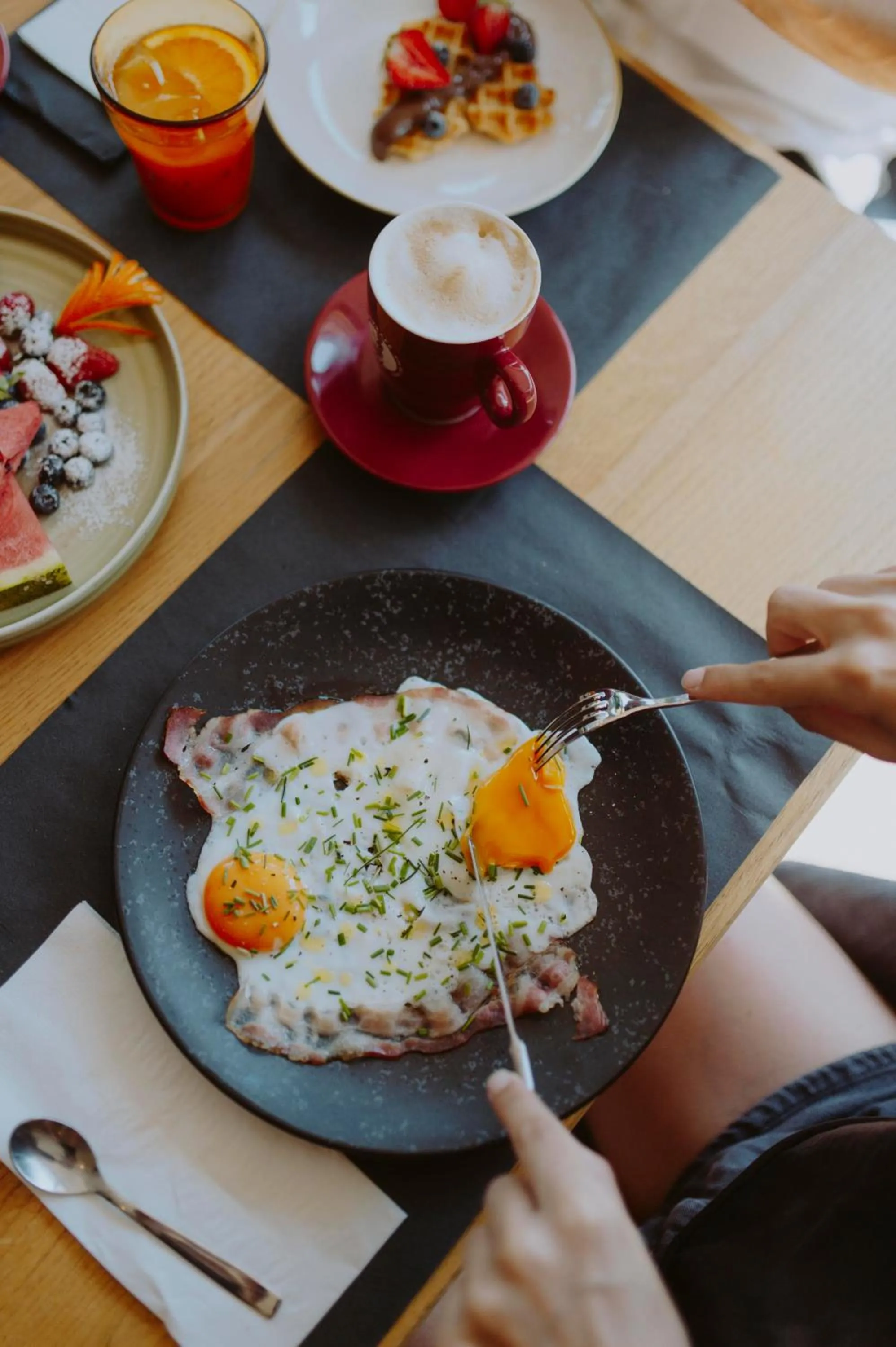 Breakfast in Hotel Limone