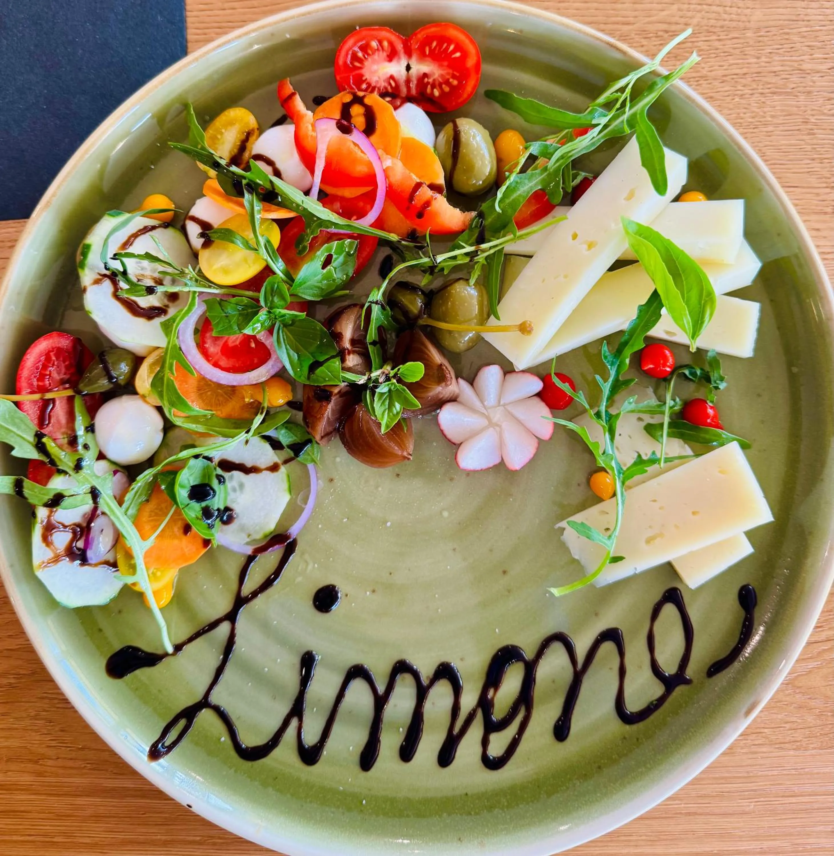 Breakfast in Hotel Limone