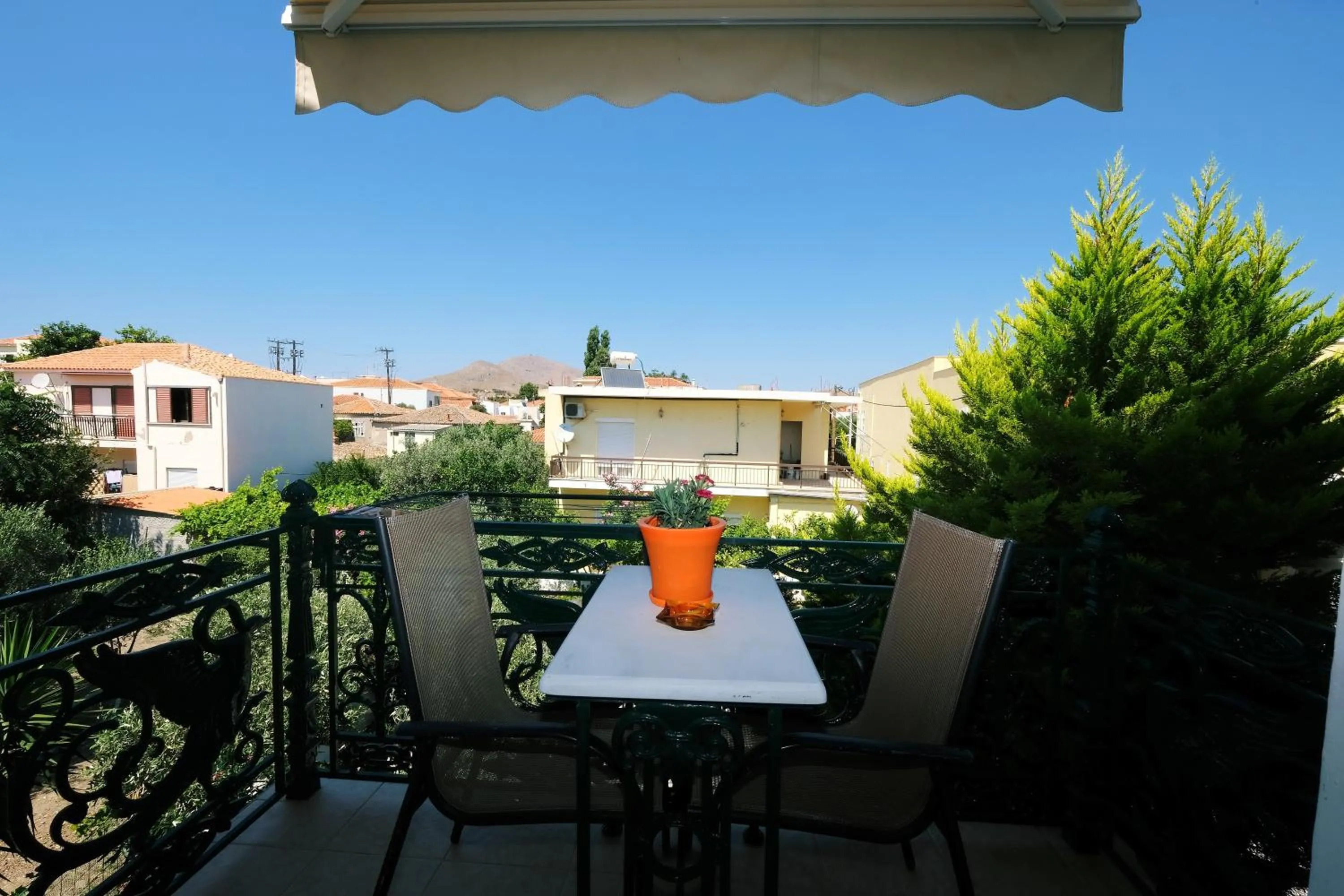 Mountain view in Apollo Pavilion Apartments