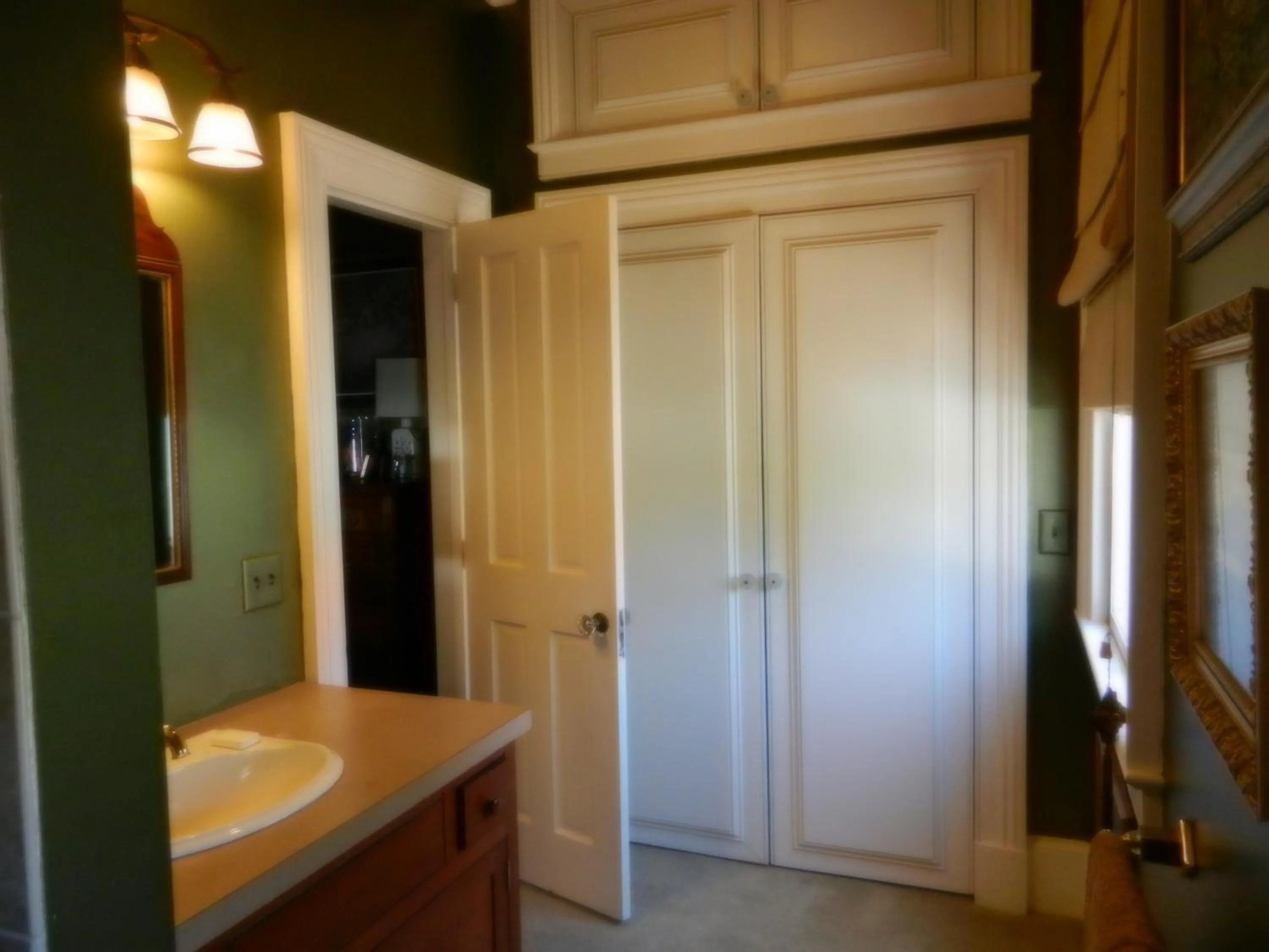 Bathroom in 22 Charlotte