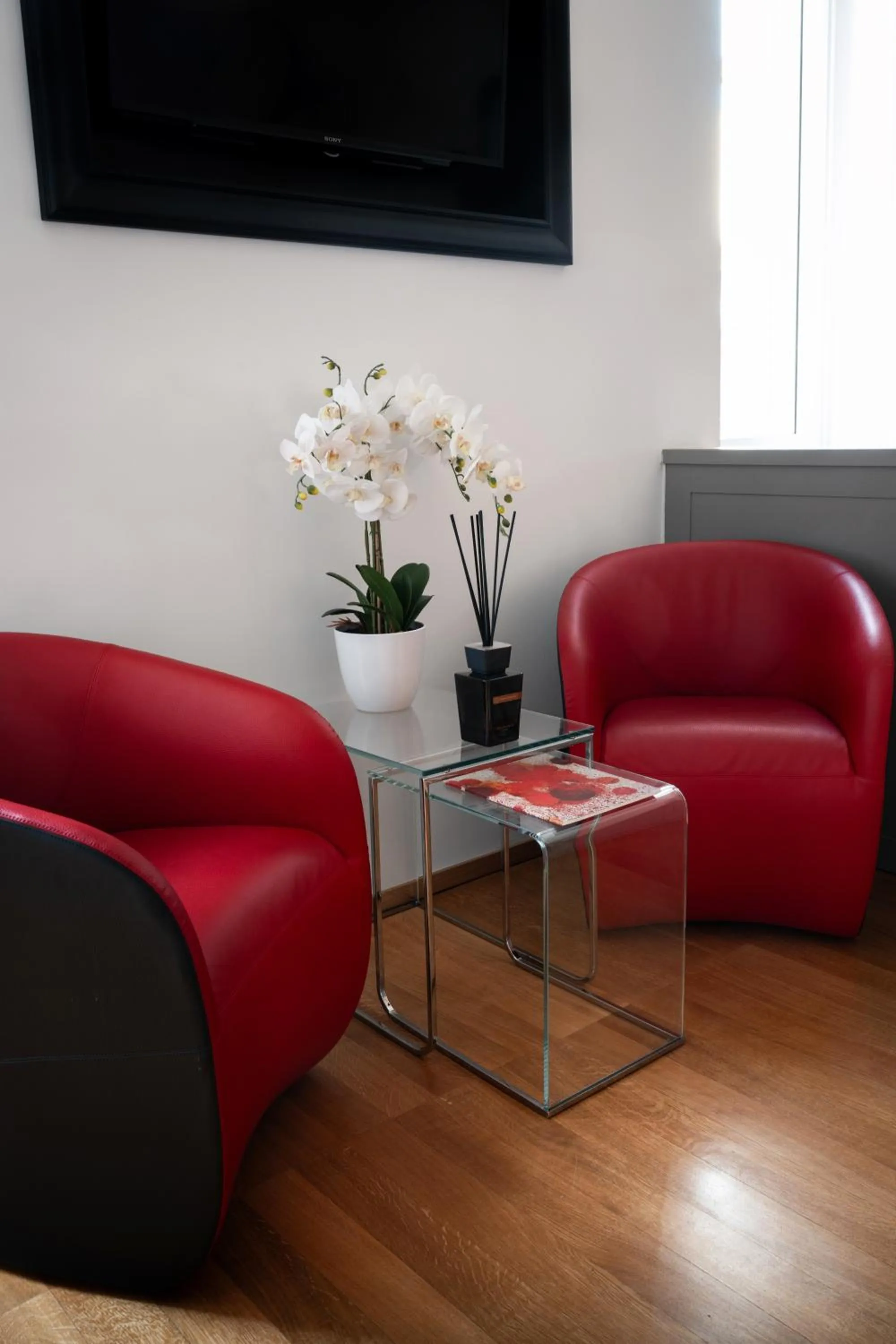 Seating area in Mascherino Suites