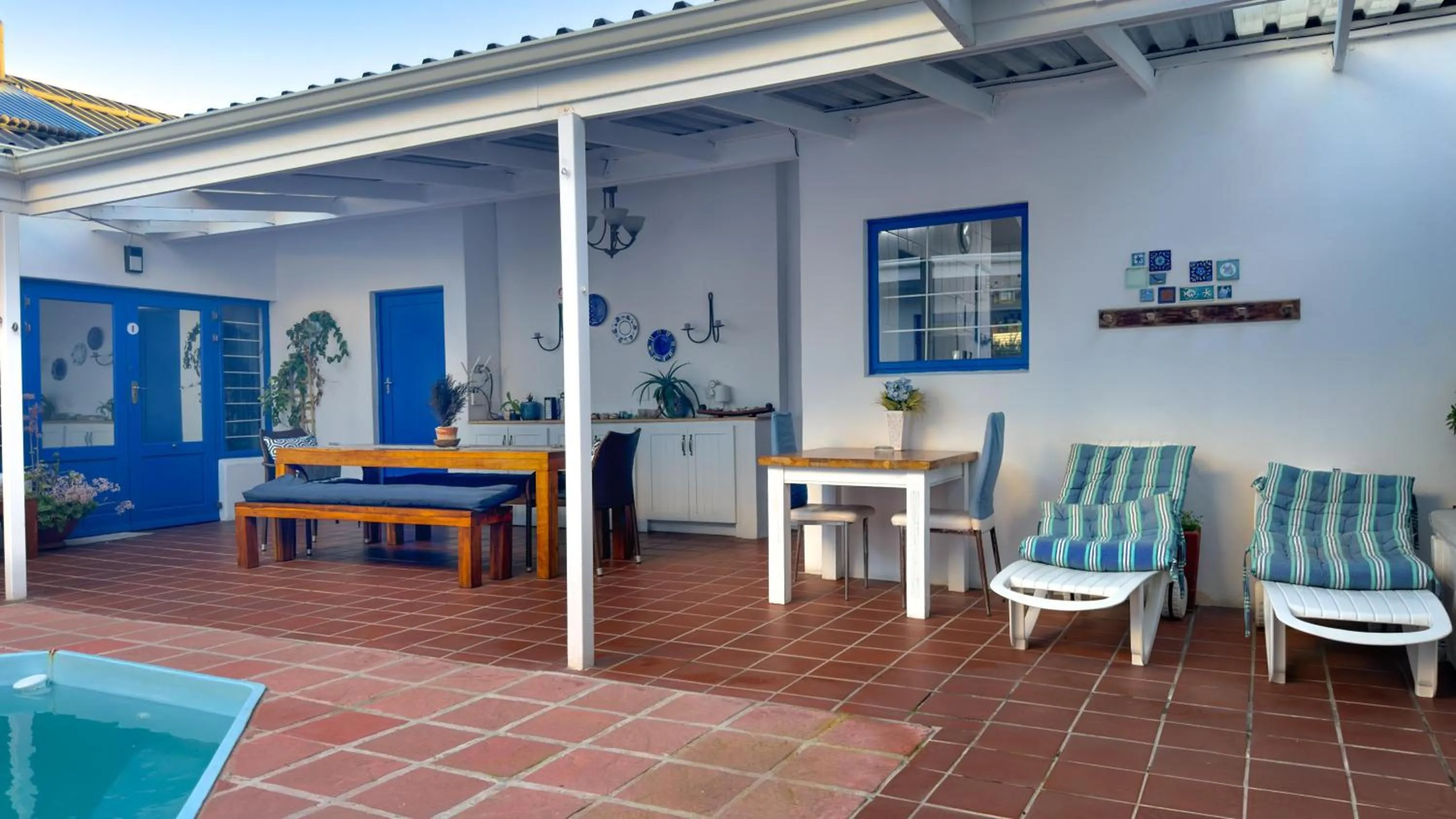 Inner courtyard view in BlueSky Arniston Guest House