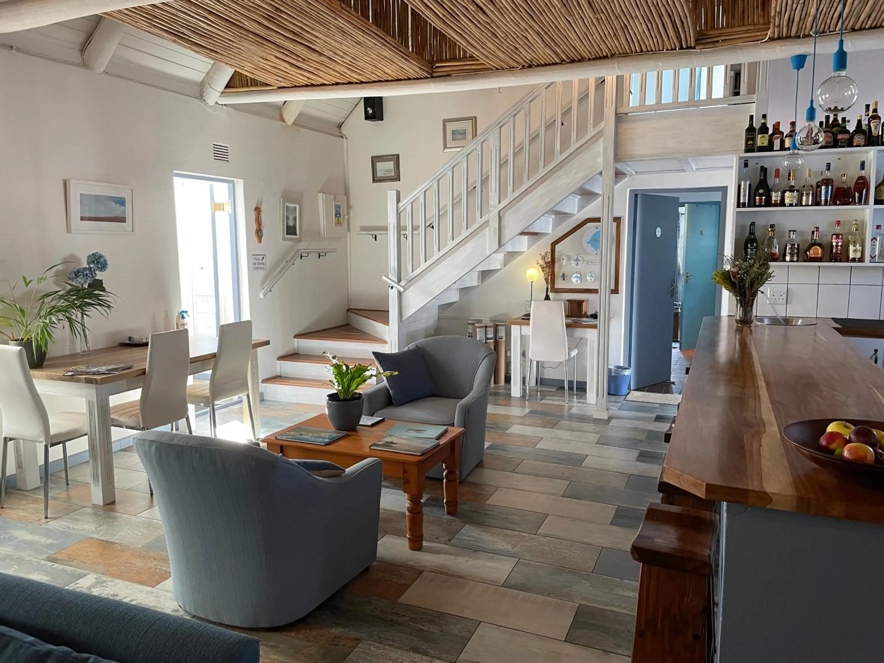 Living room in BlueSky Arniston Guest House