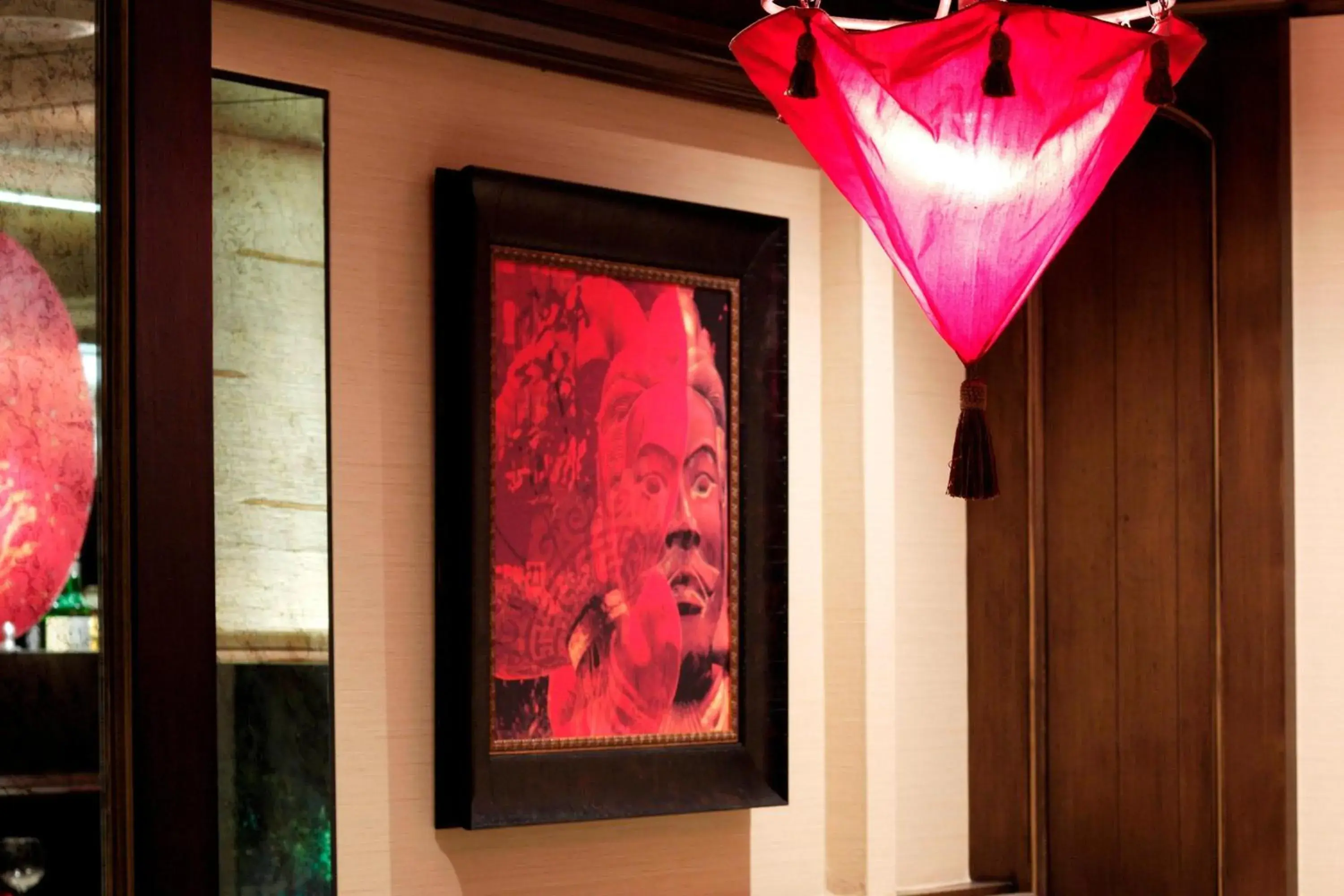 Restaurant/places to eat in The Raphael Hotel, Autograph Collection Restaurant/places to eat in The Raphael Hotel, Autograph Collection