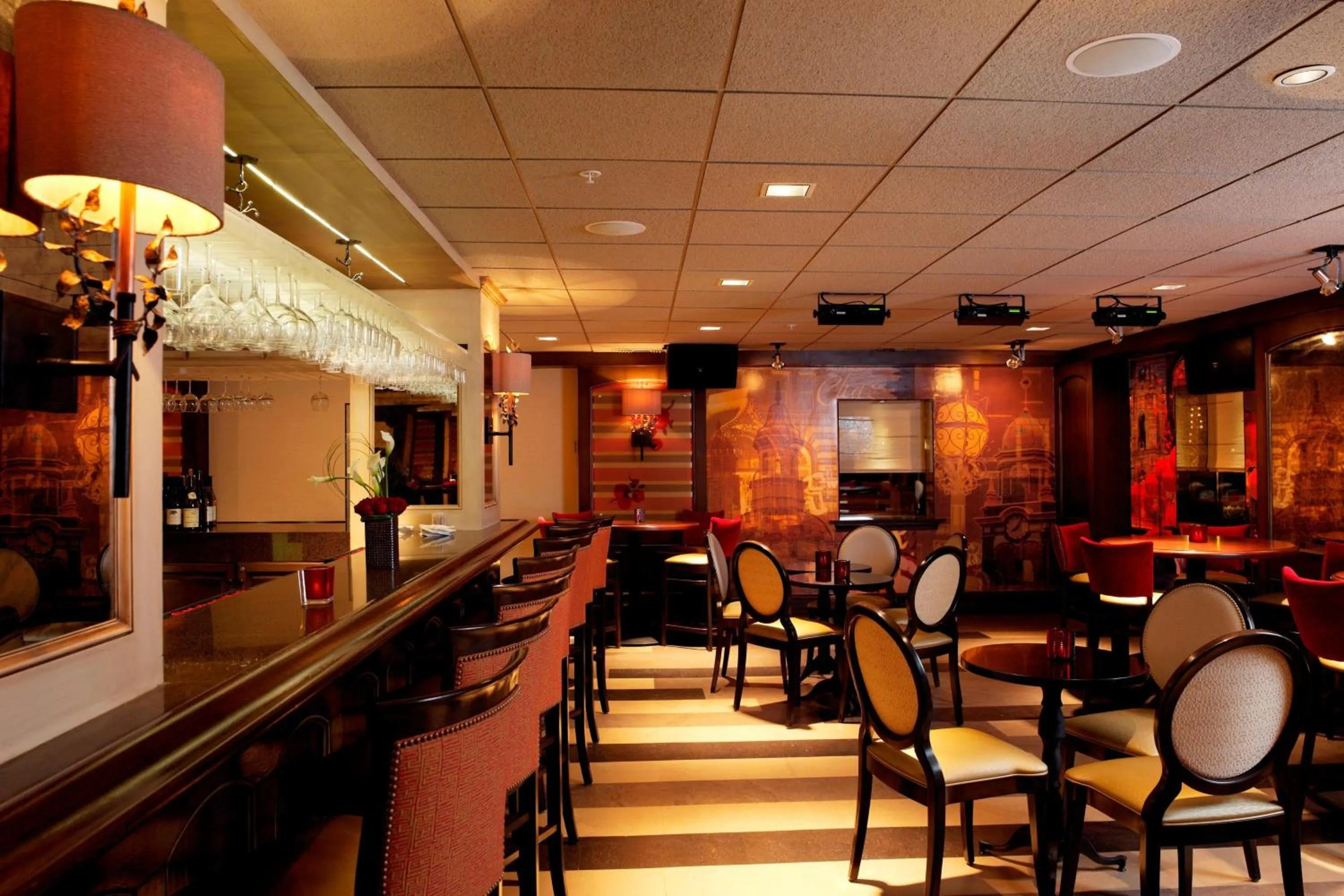 Lounge or bar in The Raphael Hotel, Autograph Collection