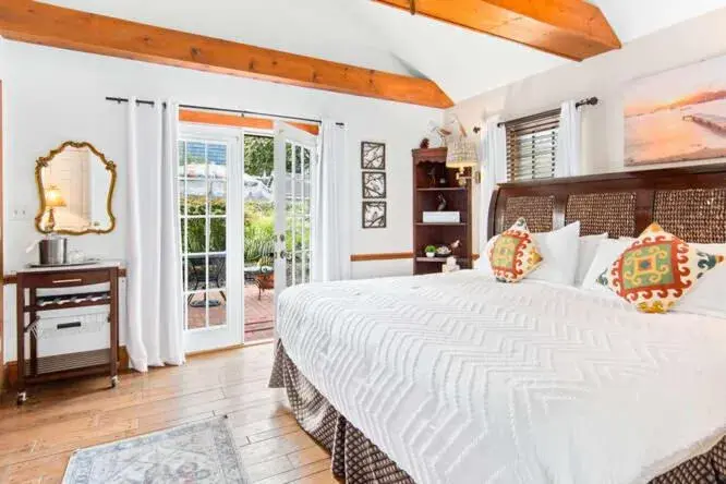 King Room with Garden View in Old Brick Inn King Room with Garden View in Old Brick Inn