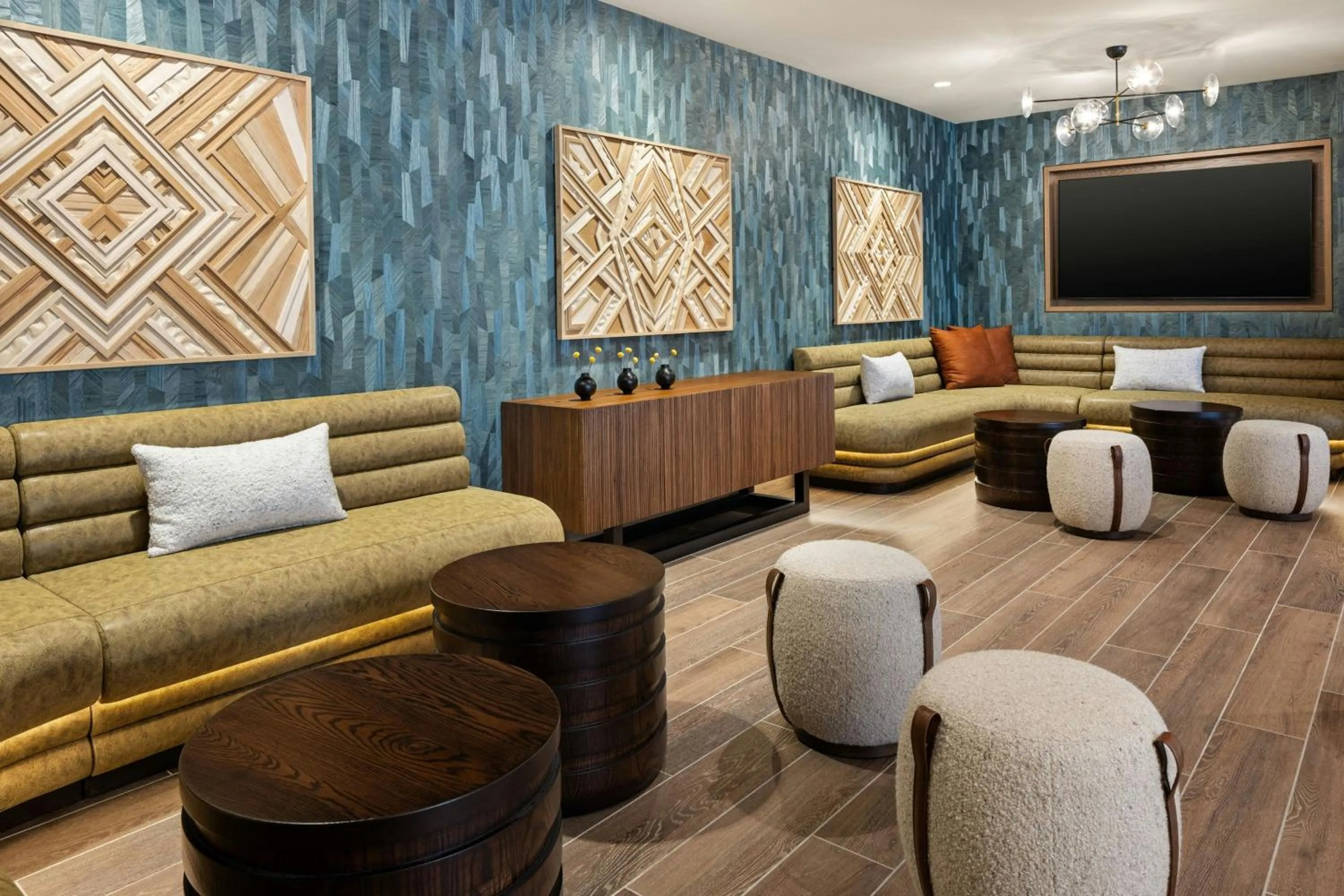 Lounge or bar in Oshkosh Marriott Waterfront Hotel & Convention Center