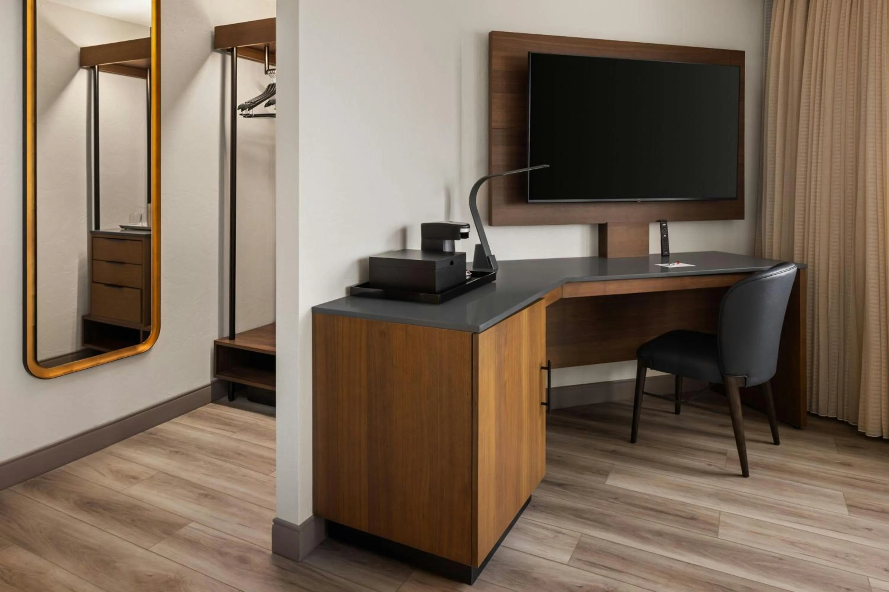 Photo of the whole room in Oshkosh Marriott Waterfront Hotel & Convention Center