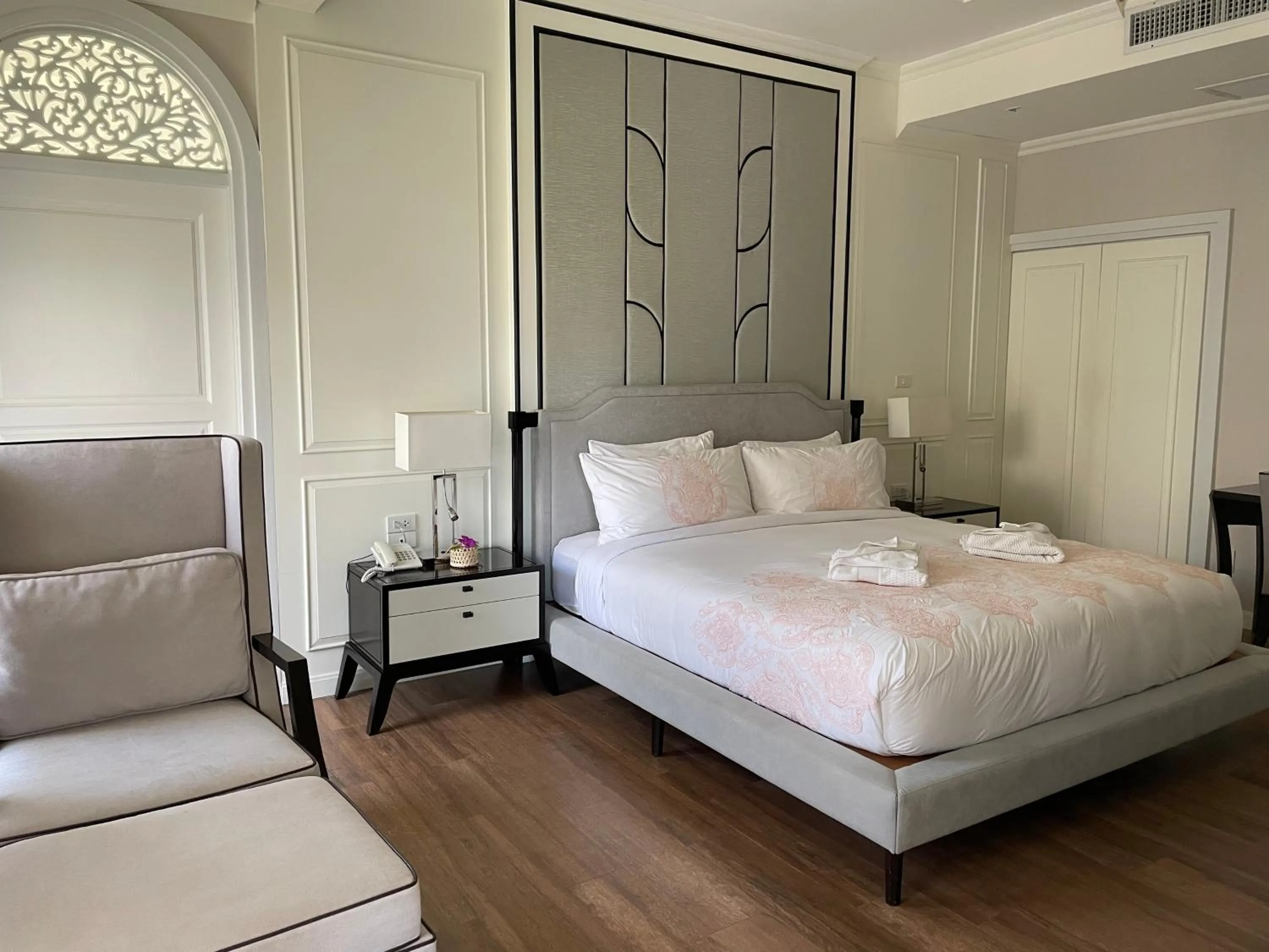 Bed in NirvaNAN House