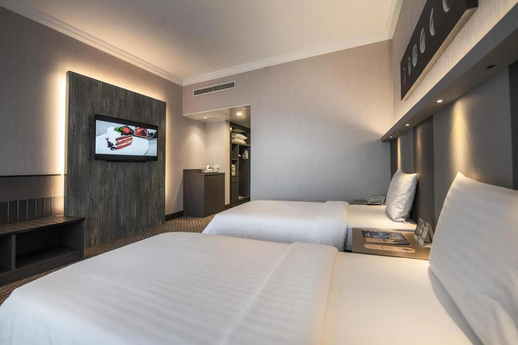 Bed in Bangi Resort Hotel