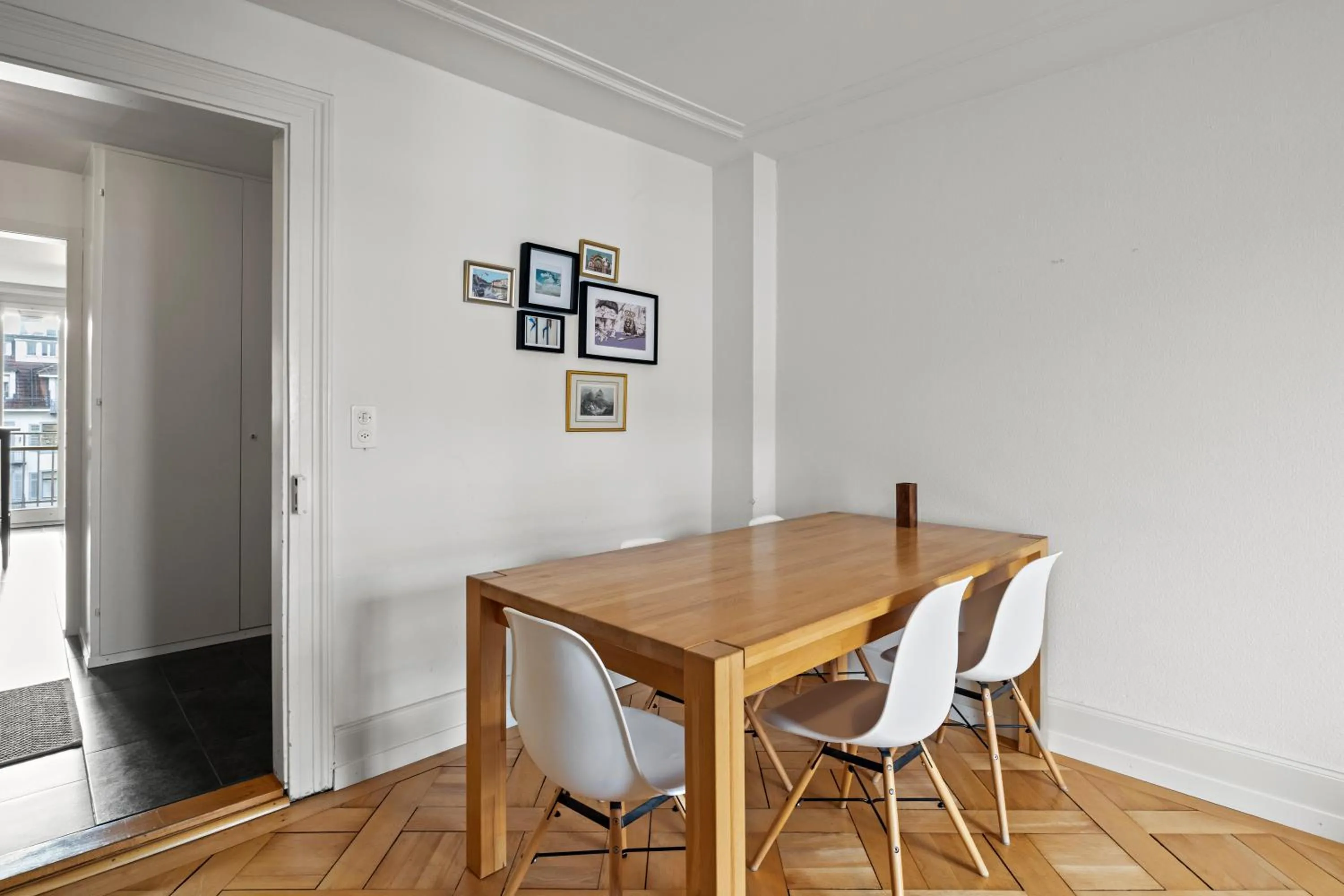 Central Bright & Cozy Apartments