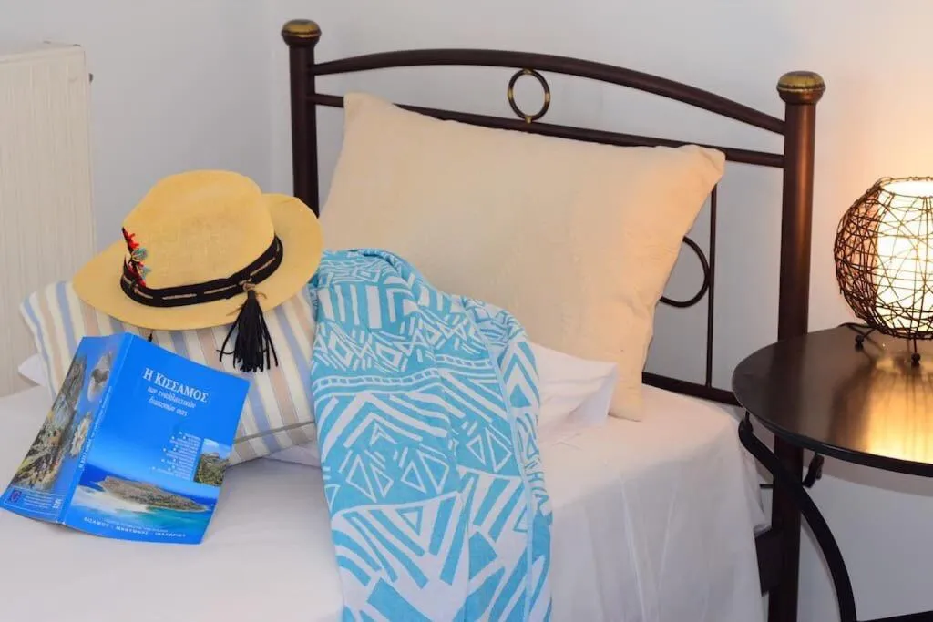 Decorative detail, Bed in Christina Apartment