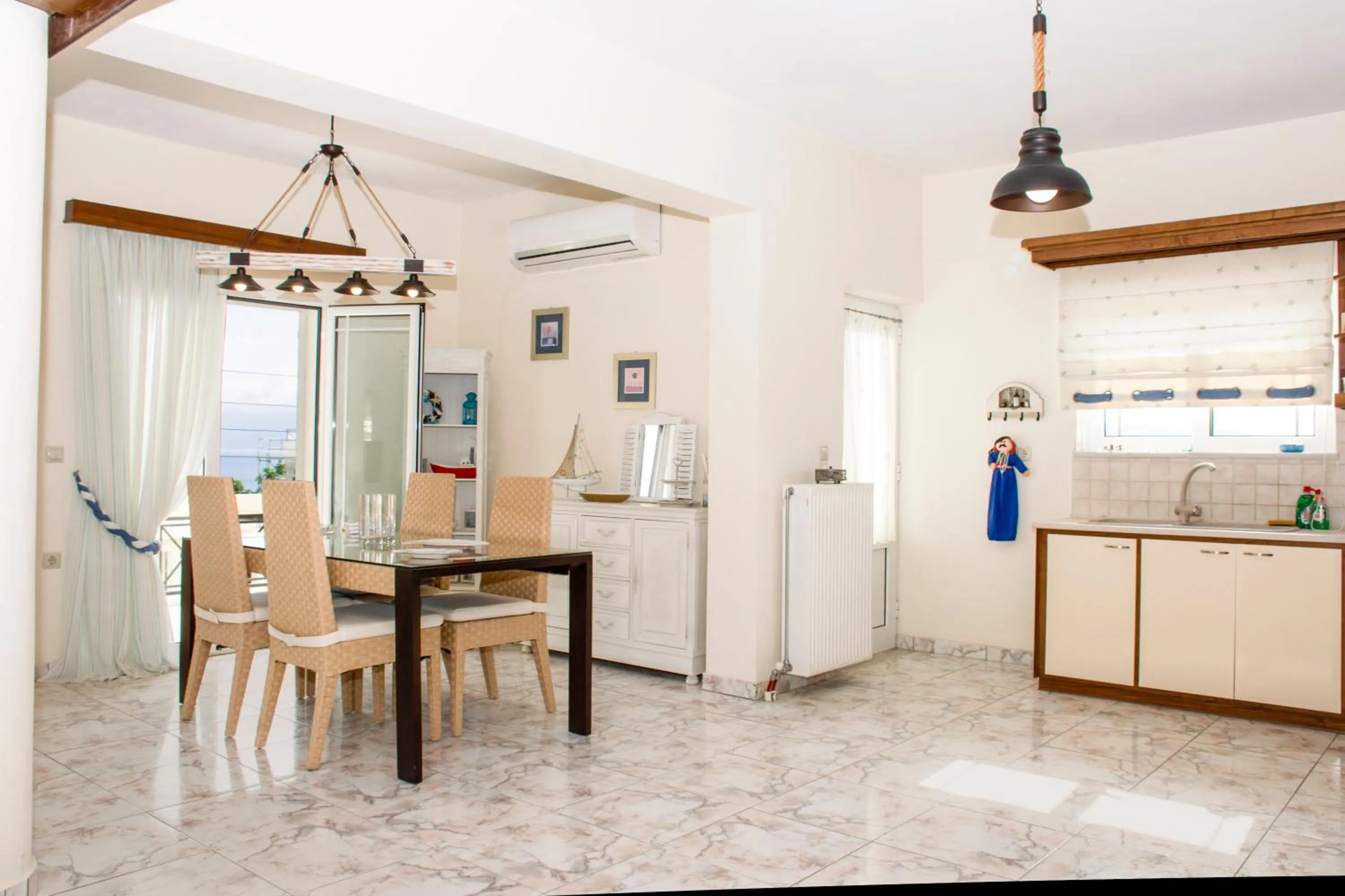 Dining area in Christina Apartment