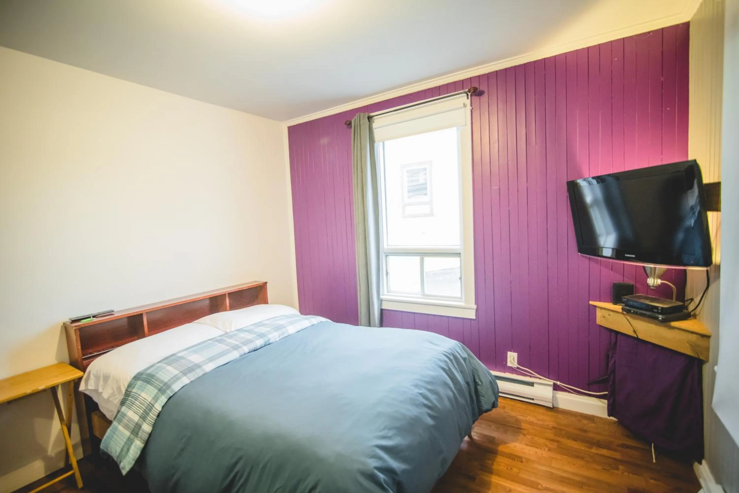 Bed in Aux 4 vents - Auberg'Inn