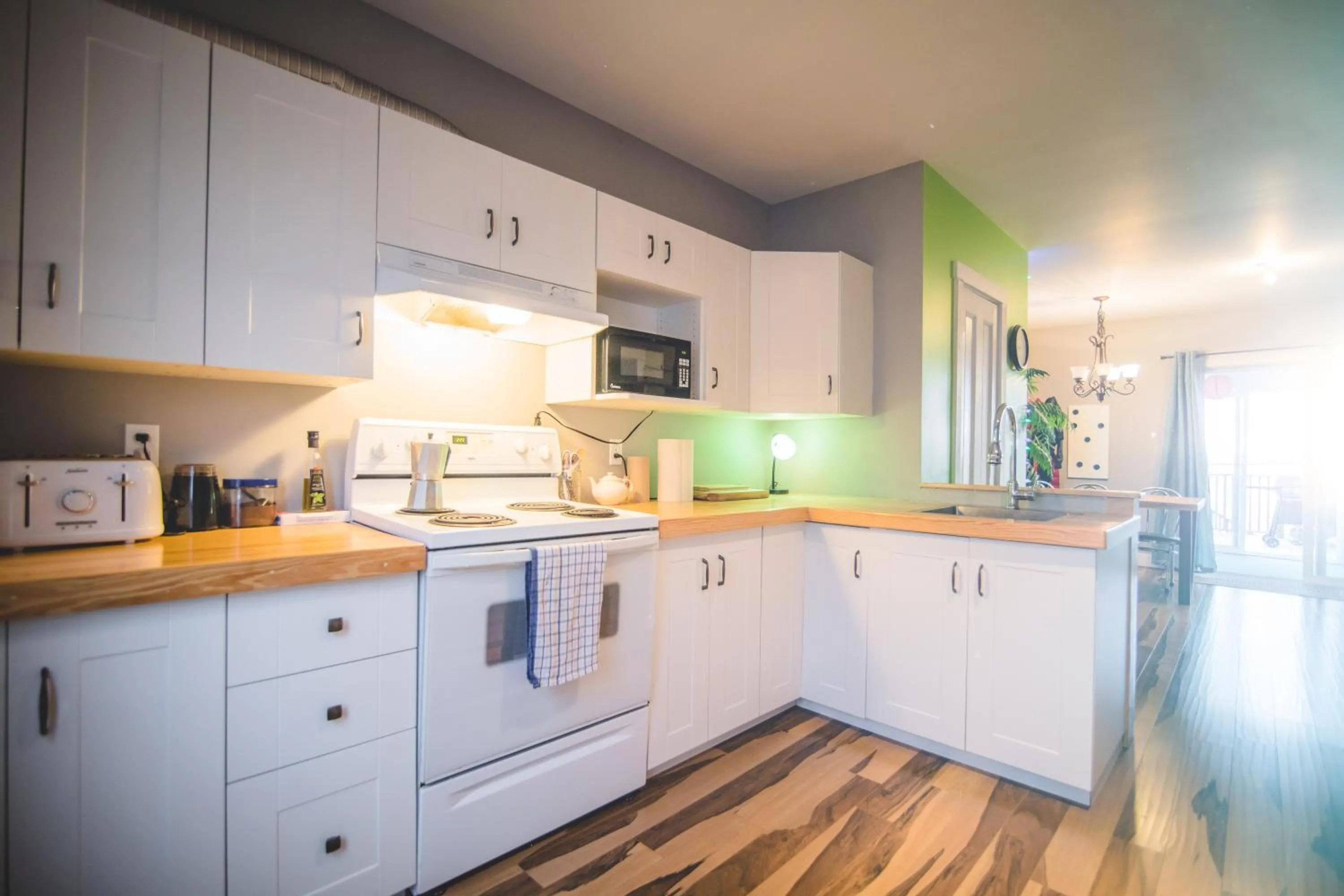 Communal kitchen in Aux 4 vents - Auberg'Inn