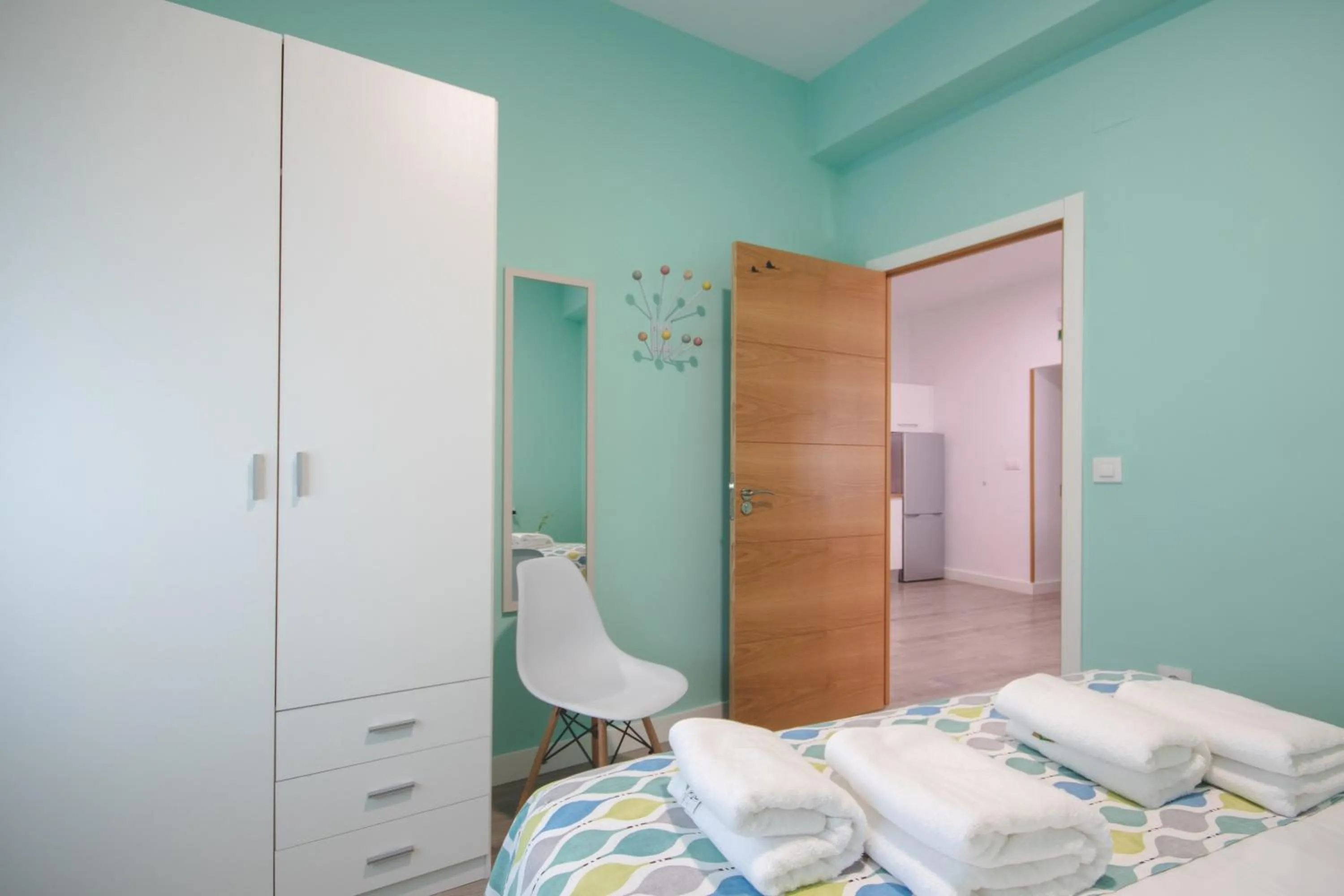 Photo of the whole room, Bed in Apartamentos Coso de San Albin