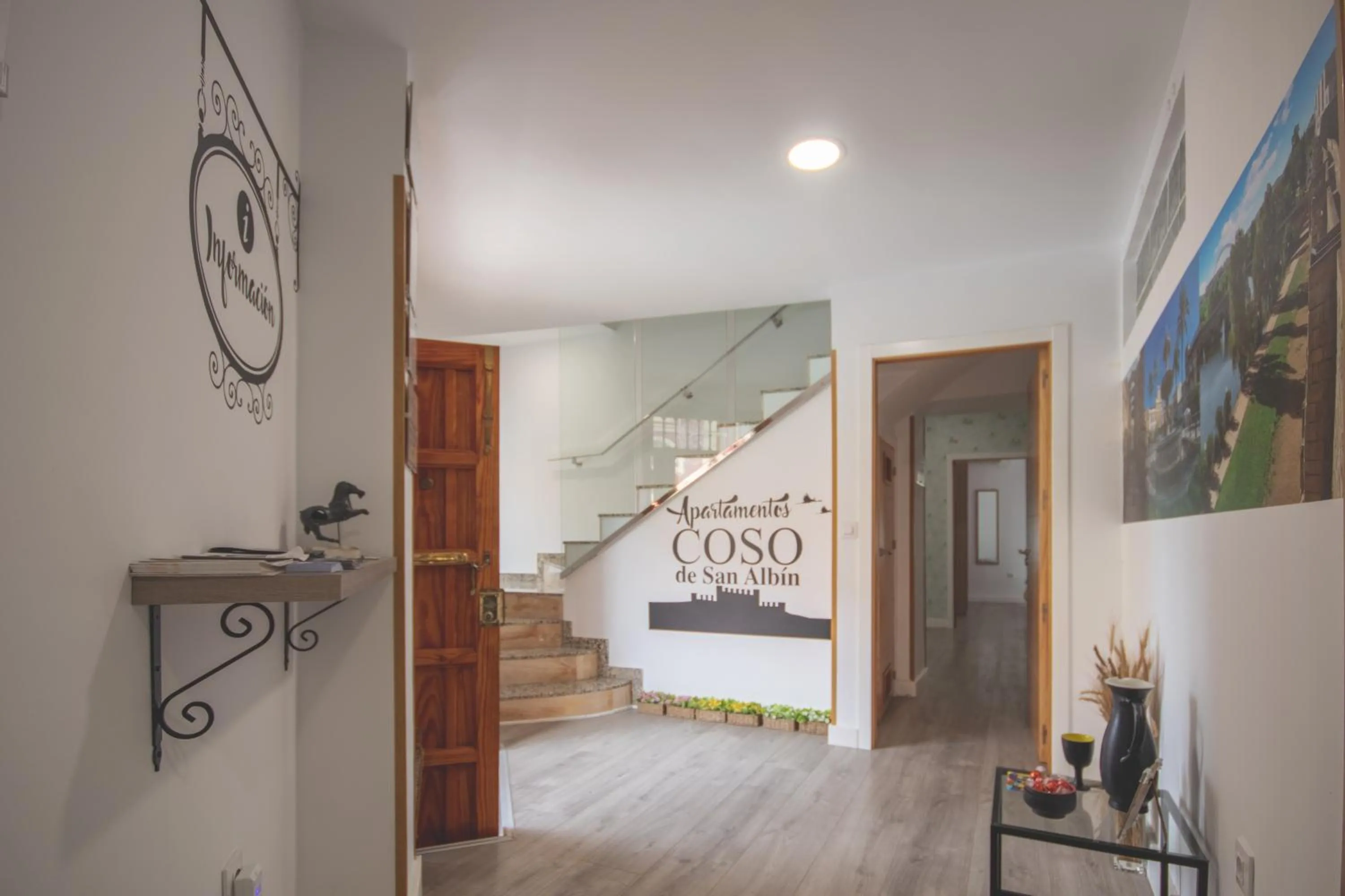 Apartment with Balcony in Apartamentos Coso de San Albin