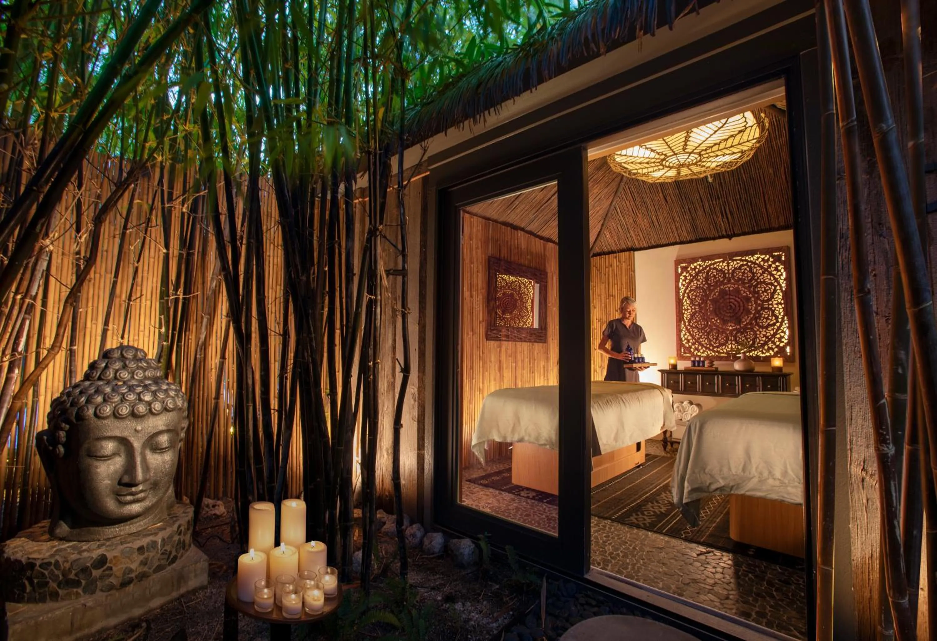 Massage in Bungalows Key Largo - All Inclusive