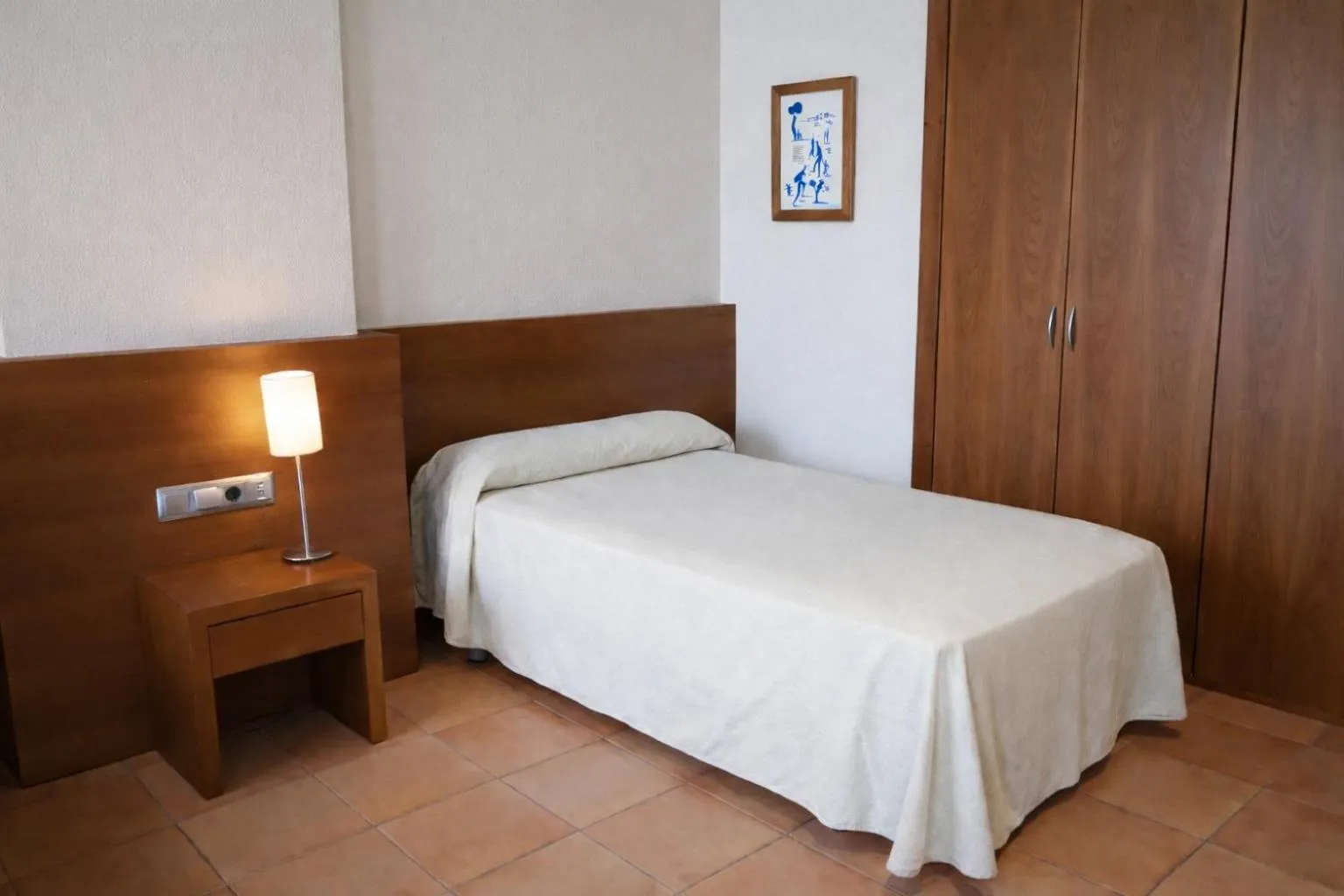Bedroom, Bed in Hotel Santuari Balaguer