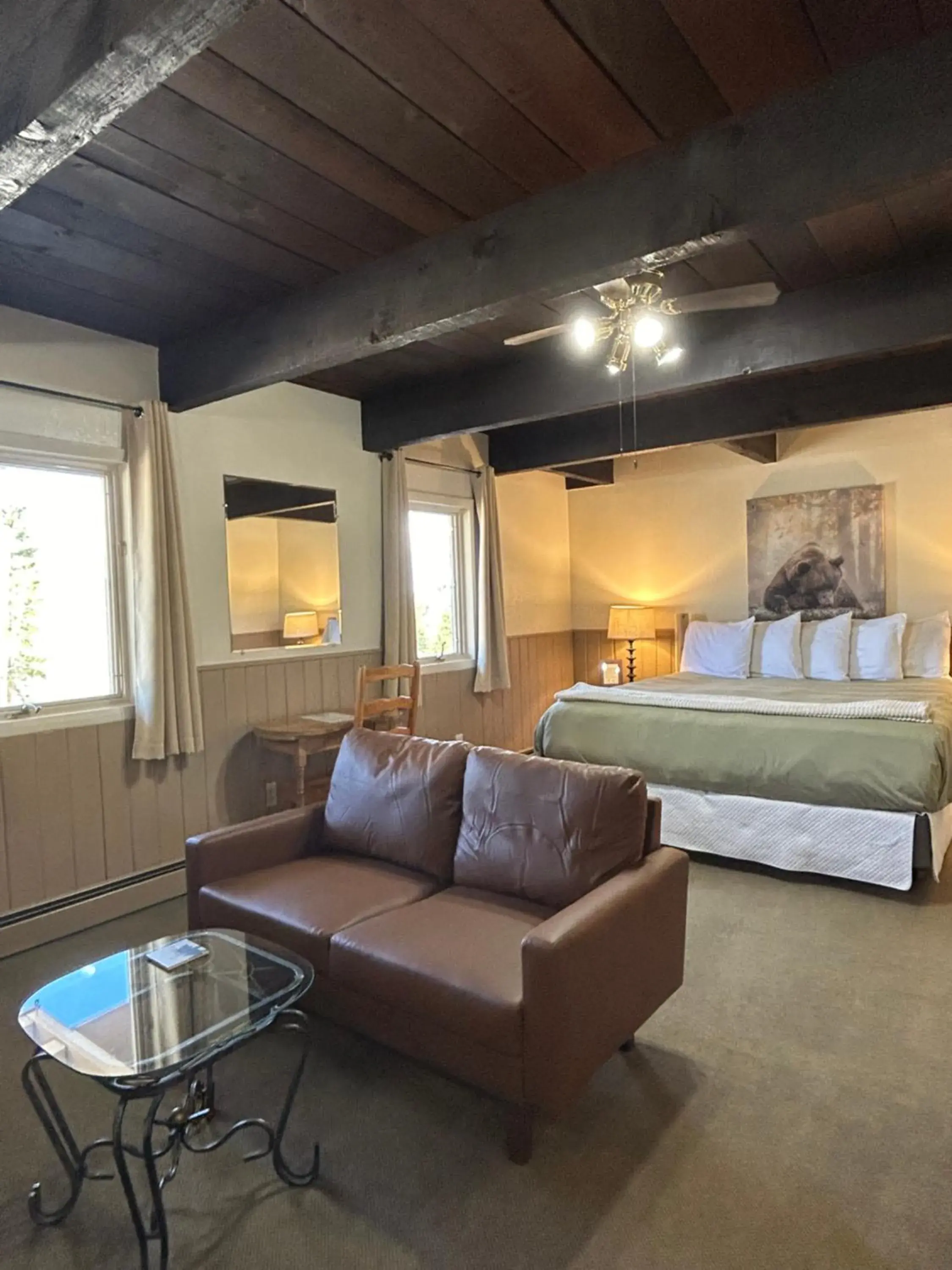 Double Room with Mountain View in Hideaway Mountain Lodge Double Room with Mountain View in Hideaway Mountain Lodge