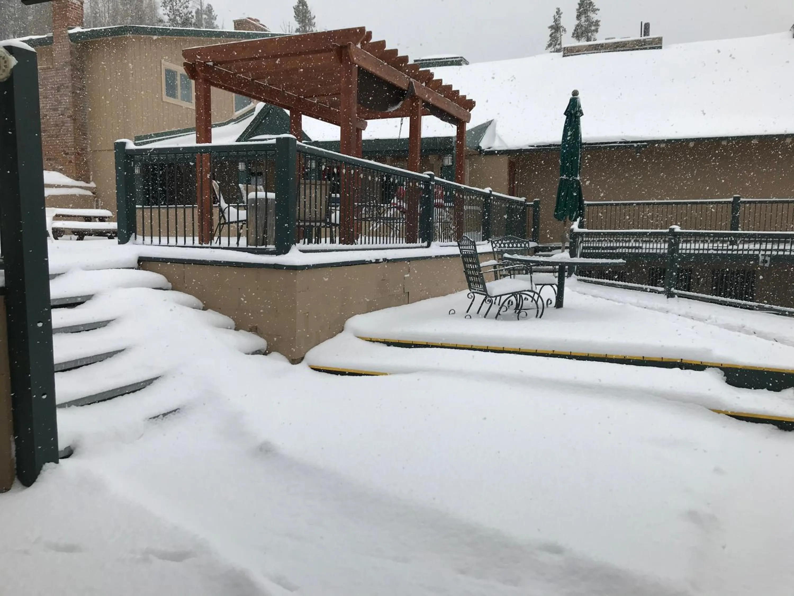 Winter in Hideaway Mountain Lodge