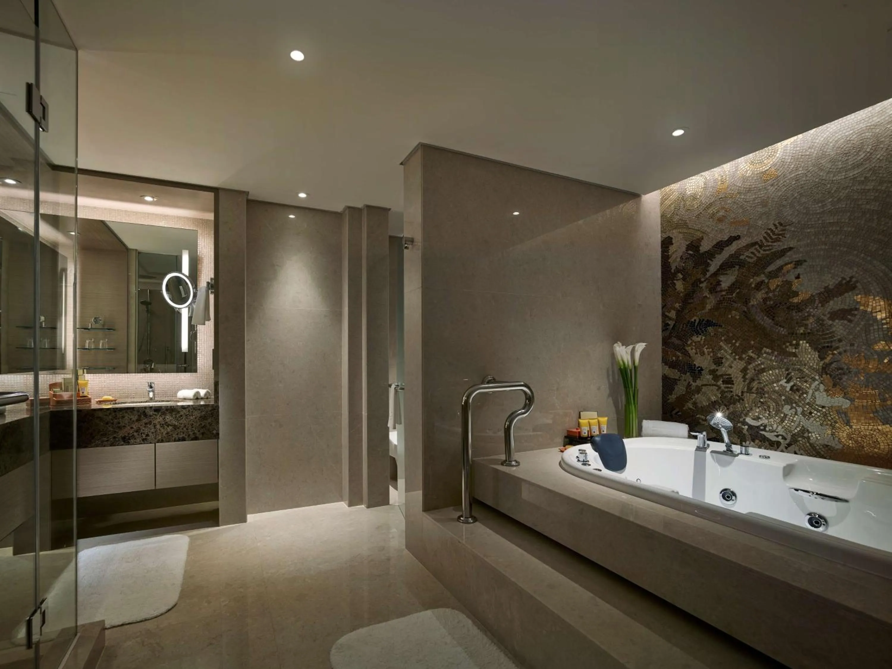 Bathroom in Shangri-La Tanjung Aru, Kota Kinabalu