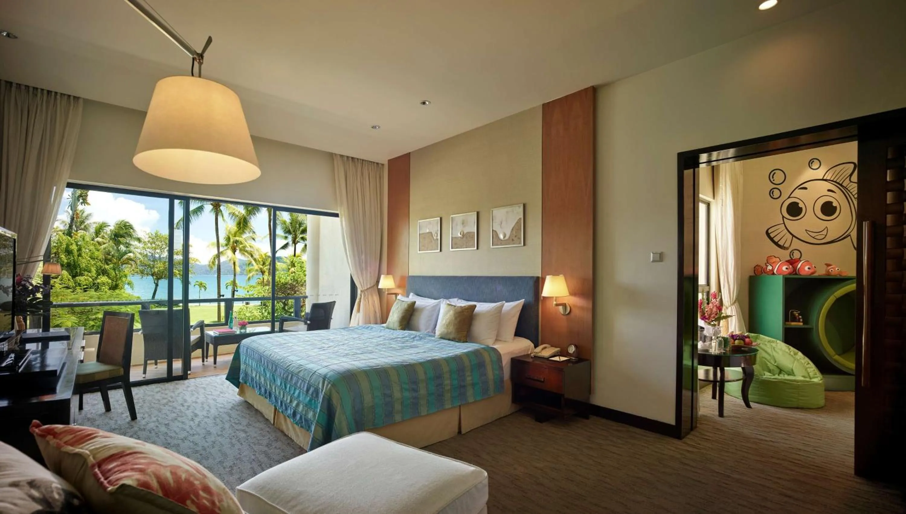 Bedroom, Bed in Shangri-La Tanjung Aru, Kota Kinabalu