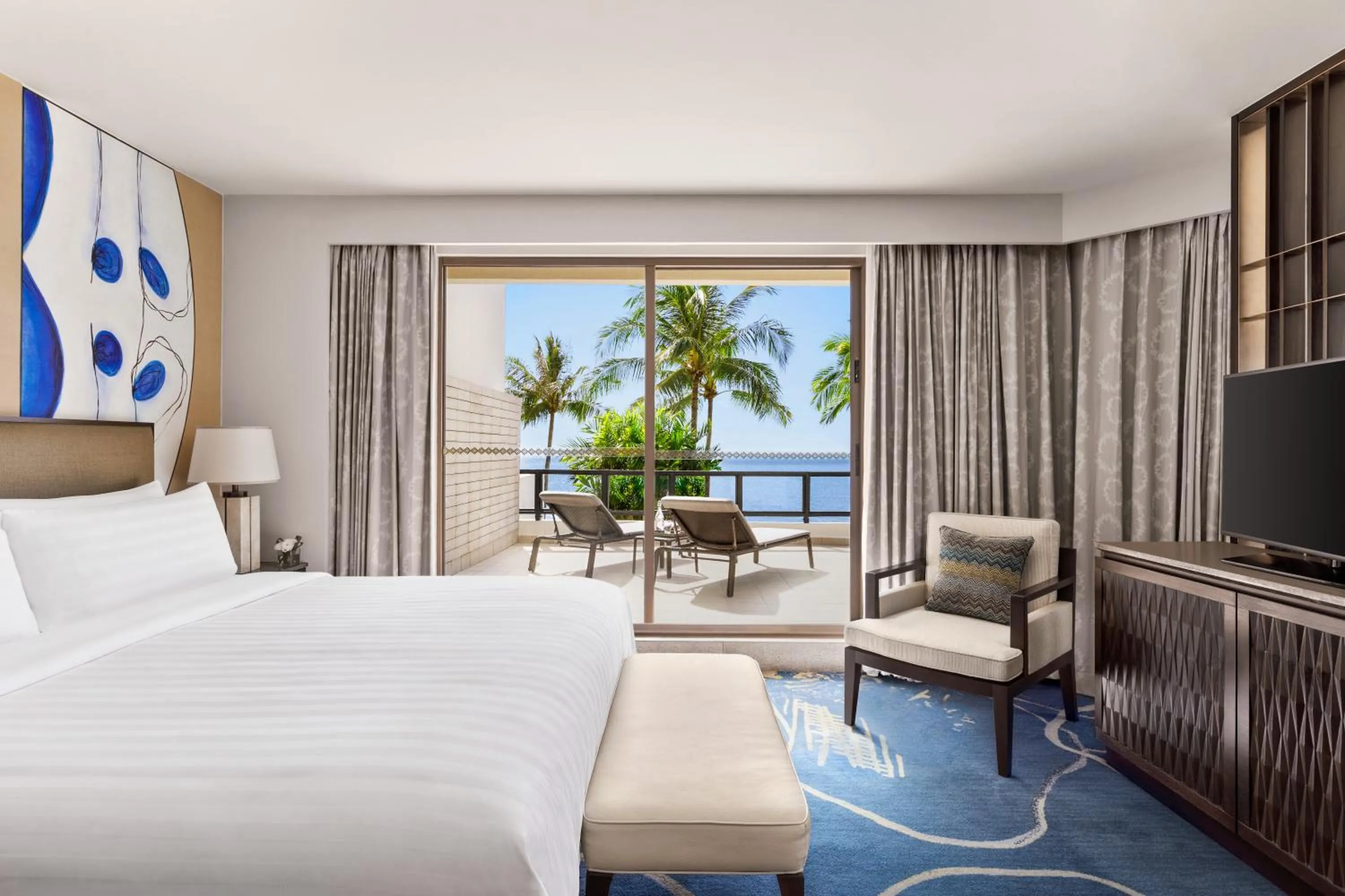 Bedroom, Bed in Shangri-La Tanjung Aru, Kota Kinabalu